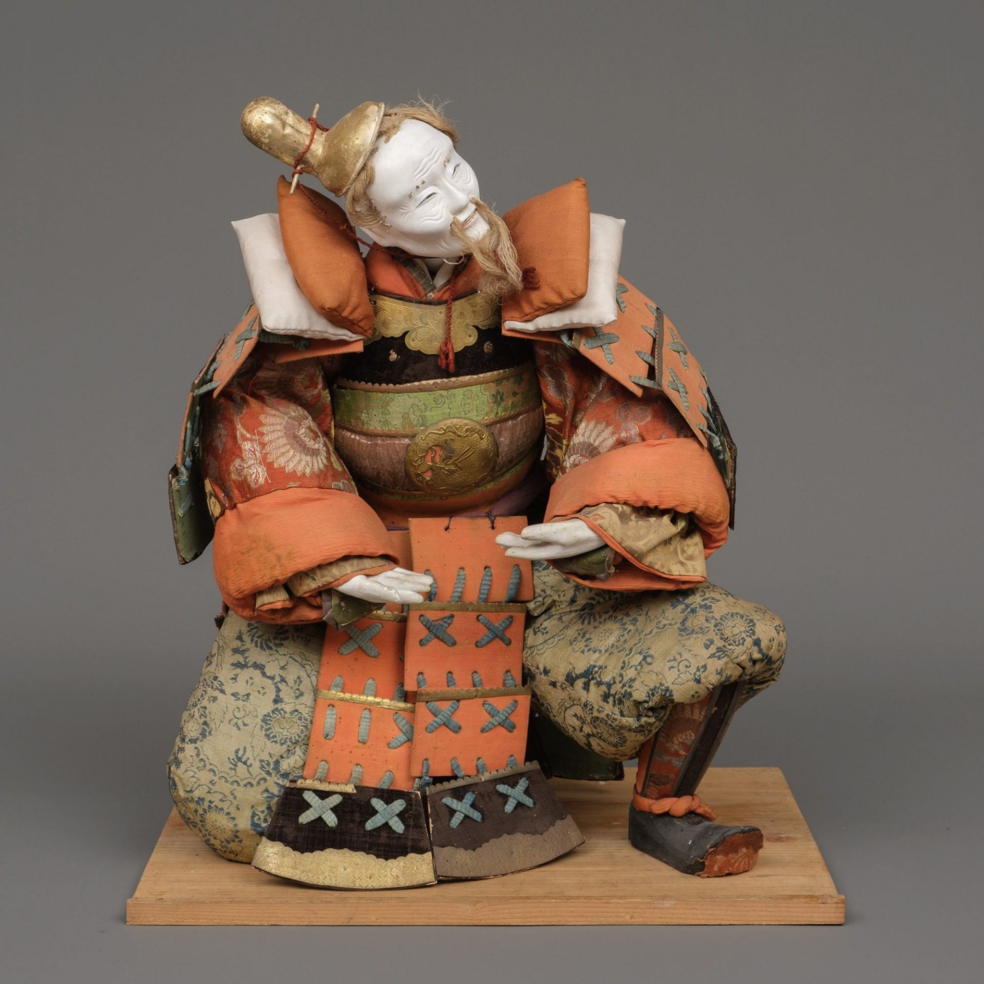 A LARGE JAPANESE HAND-CRAFTED WARRIOR DOLL, 18TH CENTURY