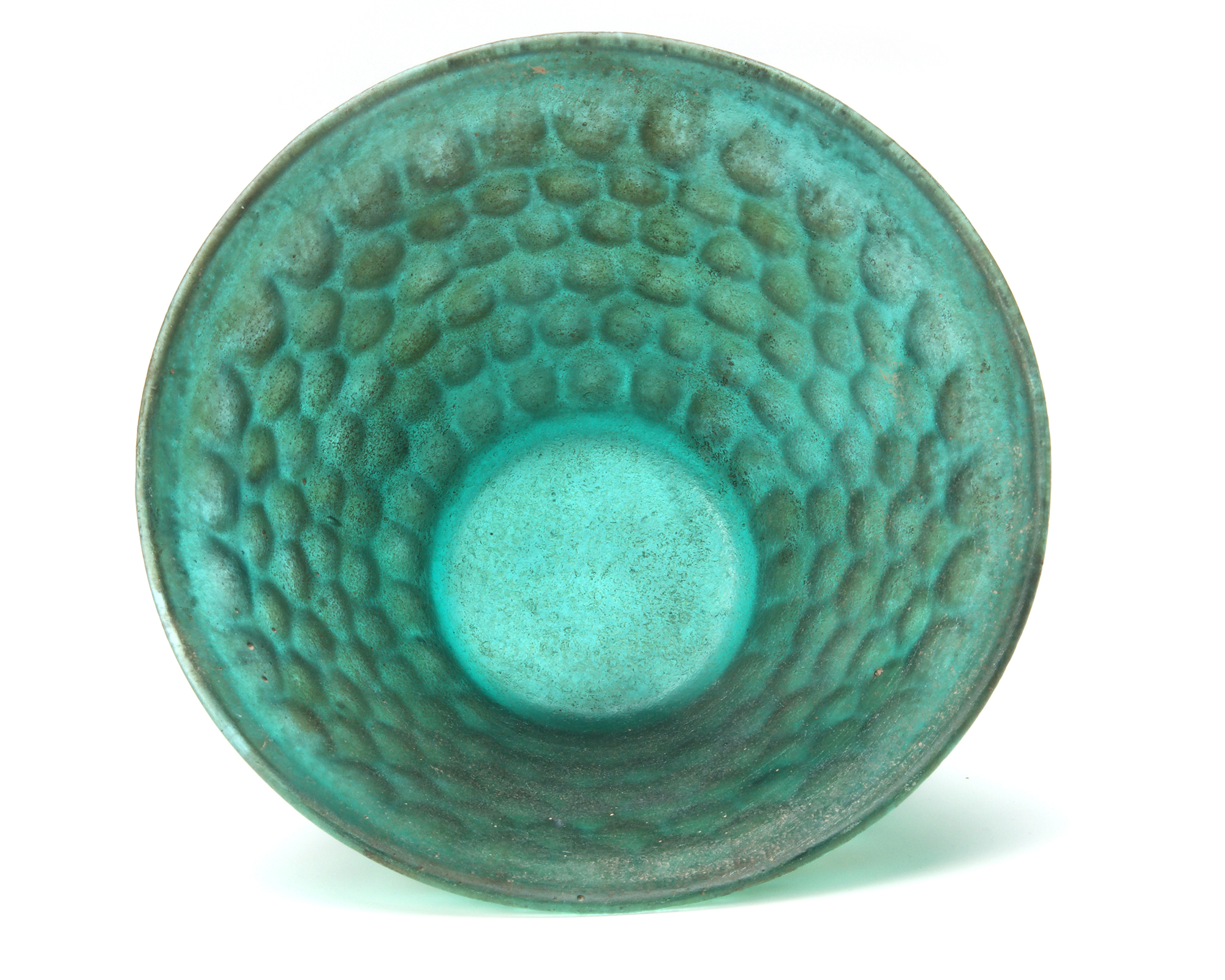 A PERSIAN GREEN CUT GLASS BOWL, 8TH-9TH CENTURY - Image 9 of 10