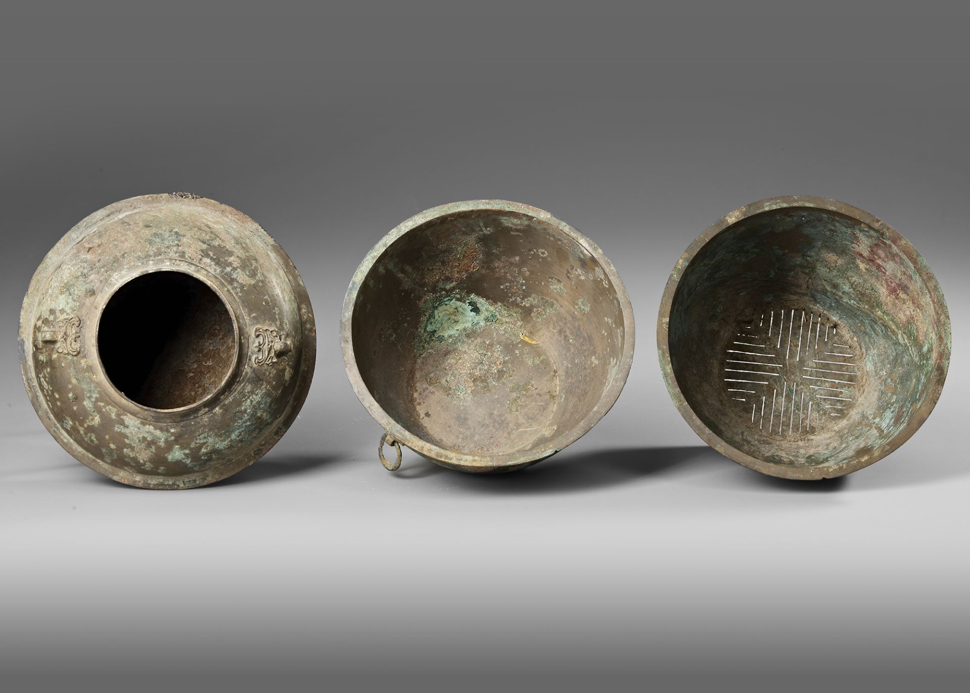 A CHINESE 3 PARTS STEAMER, HAN DYNASTY (206 BC-220 AD) - Bild 6 aus 8