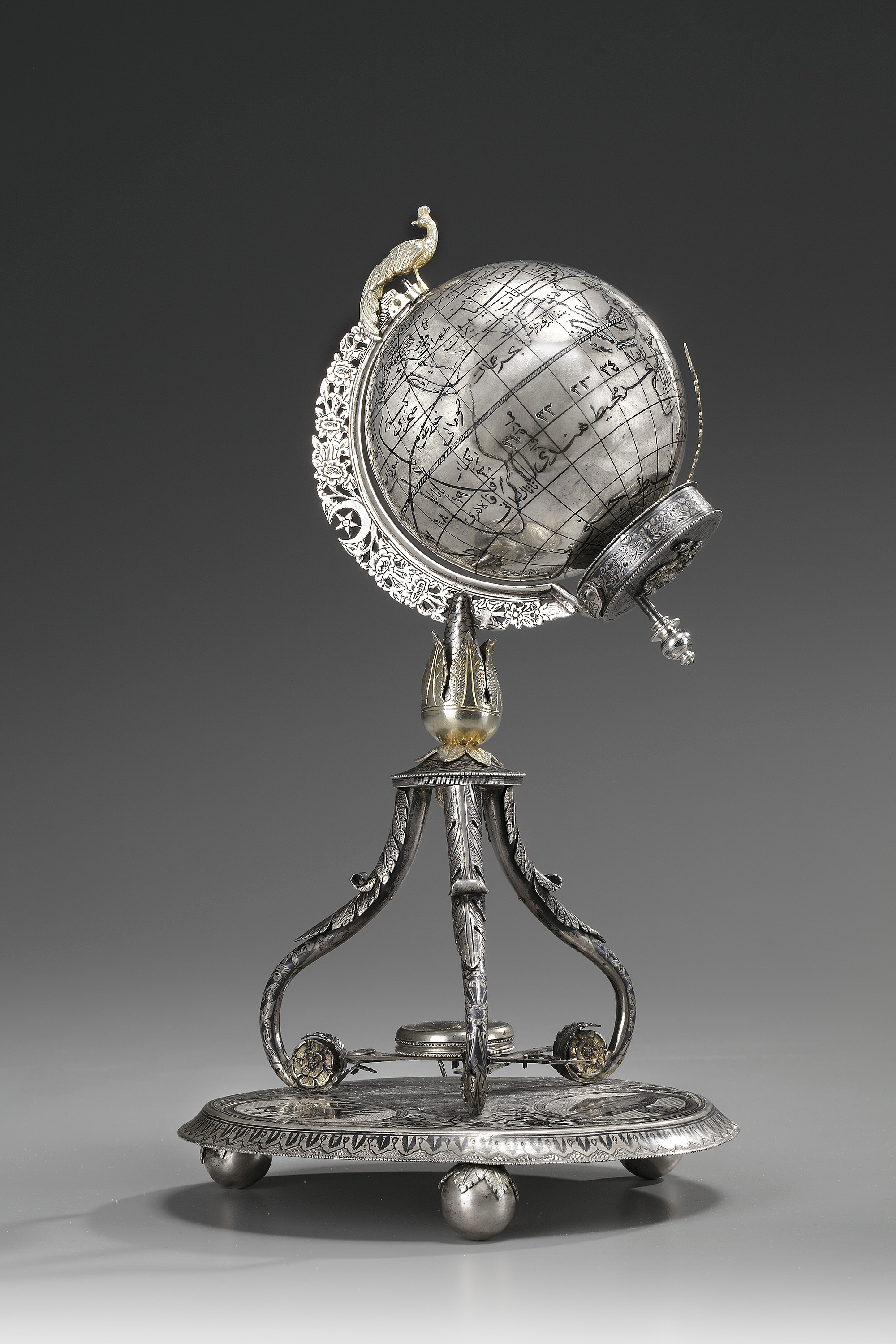 AN OTTOMAN SILVER, NIELLOED AND ENGRAVED GLOBE CLOCK BEARING THE TUGHRA OF SULTAN ABDULHAMID II TURK - Image 6 of 18