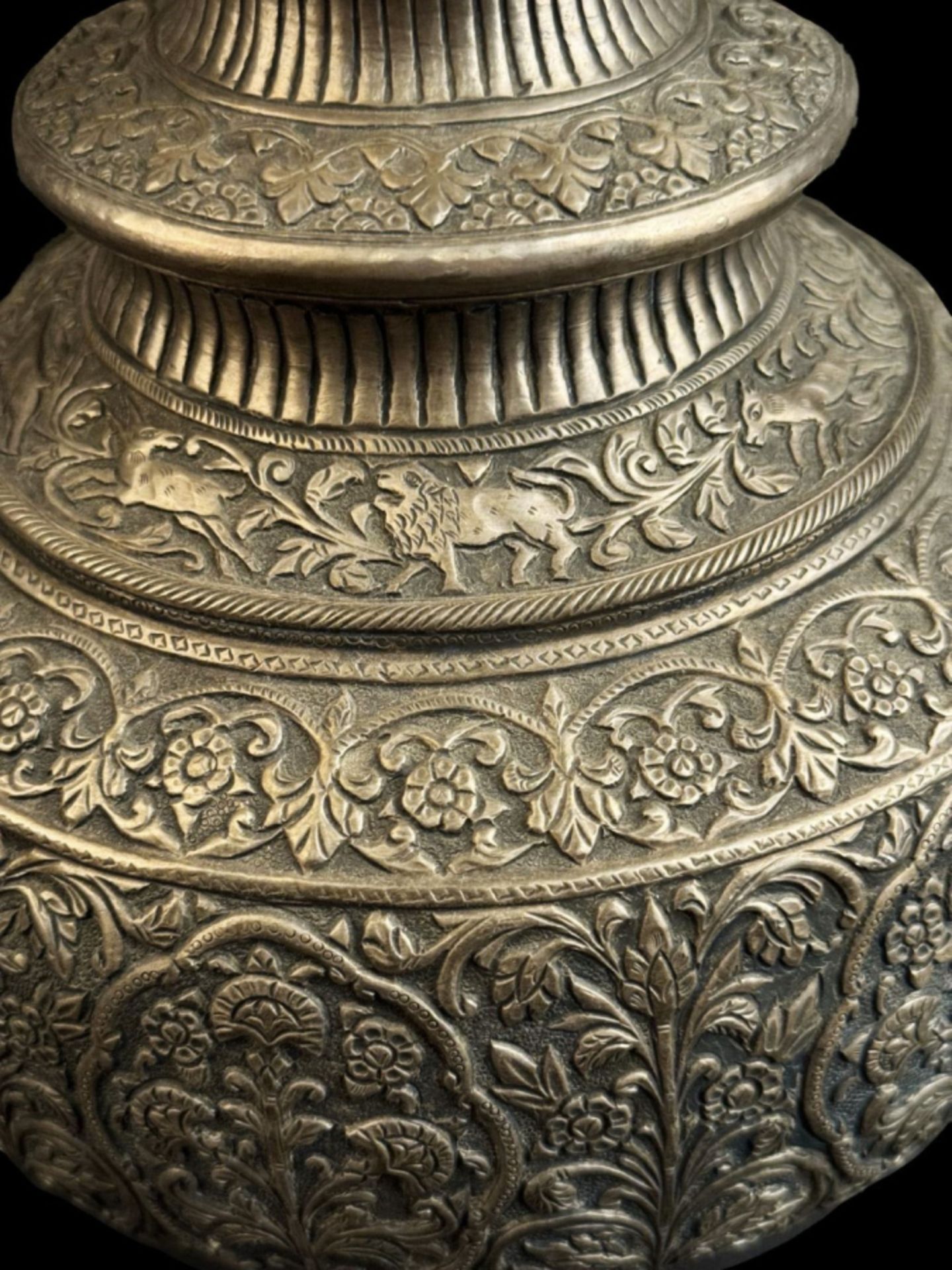 Mughal Indian silver jar - Image 5 of 5