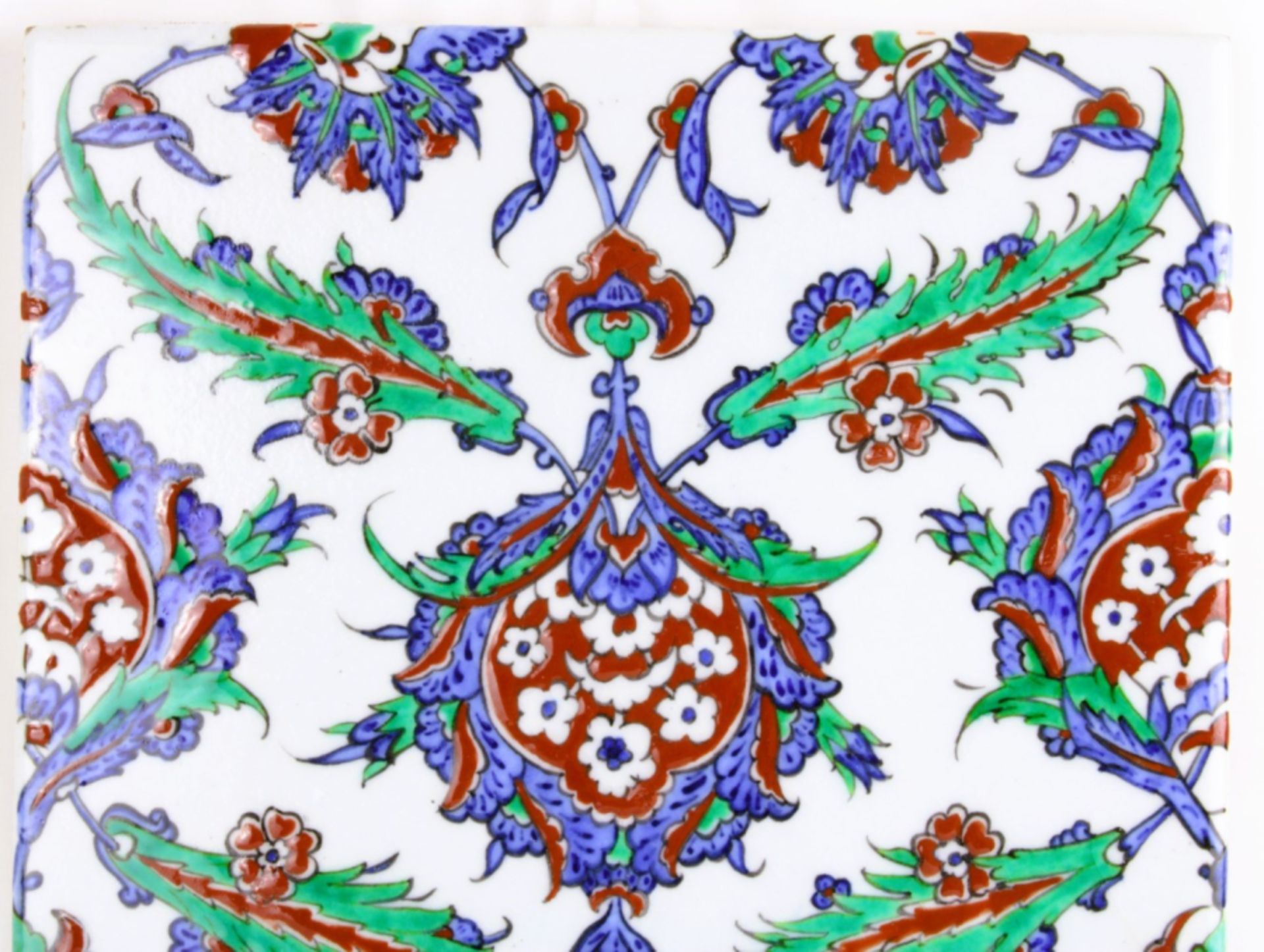 Iznik tile with depiction of flowers - Bild 2 aus 3