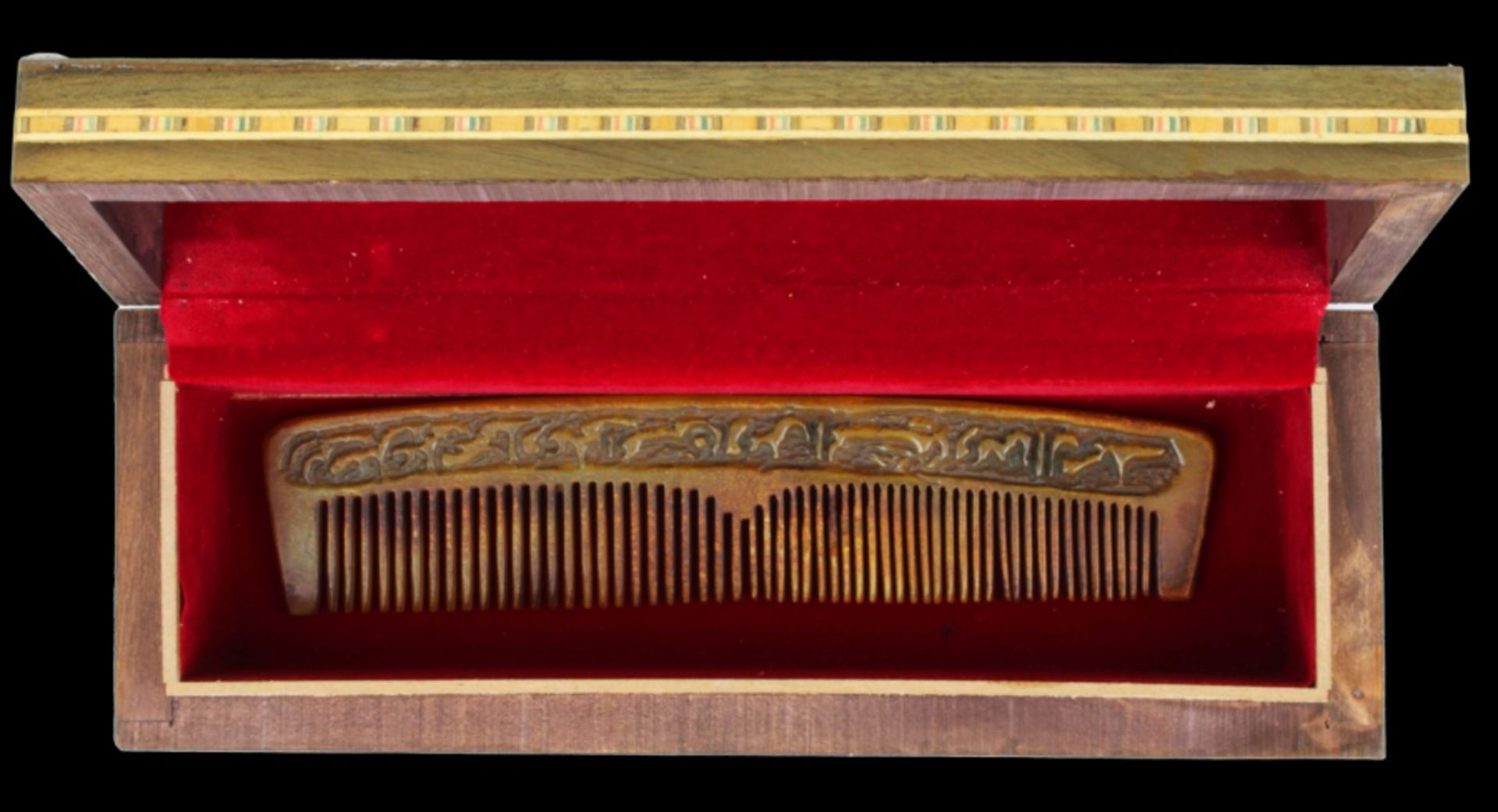 A Safavid comb - Image 3 of 4