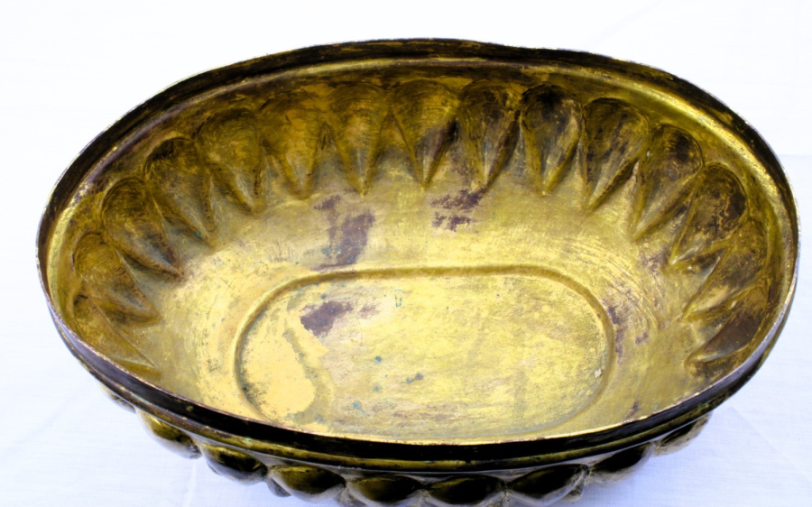 18-19th century Ottoman Tombak hammam bowl - Image 5 of 5