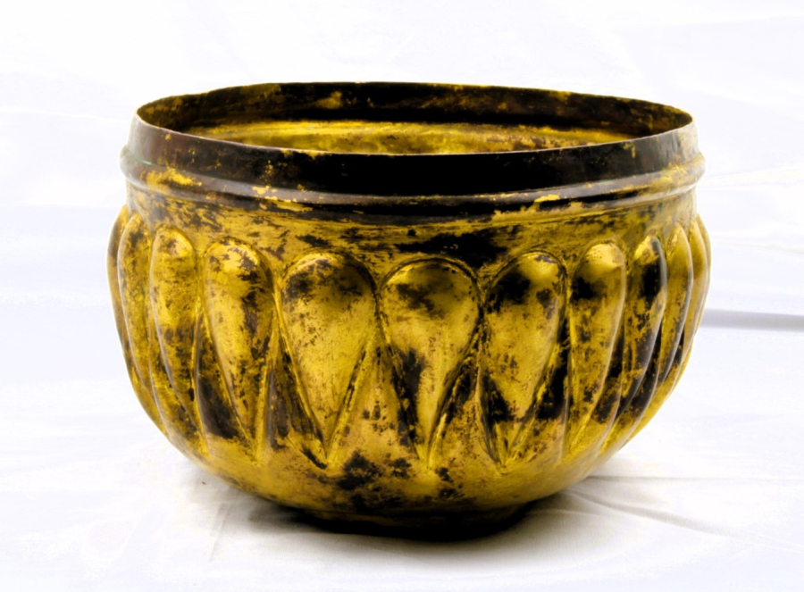 18-19th century Ottoman Tombak hammam bowl - Image 2 of 5