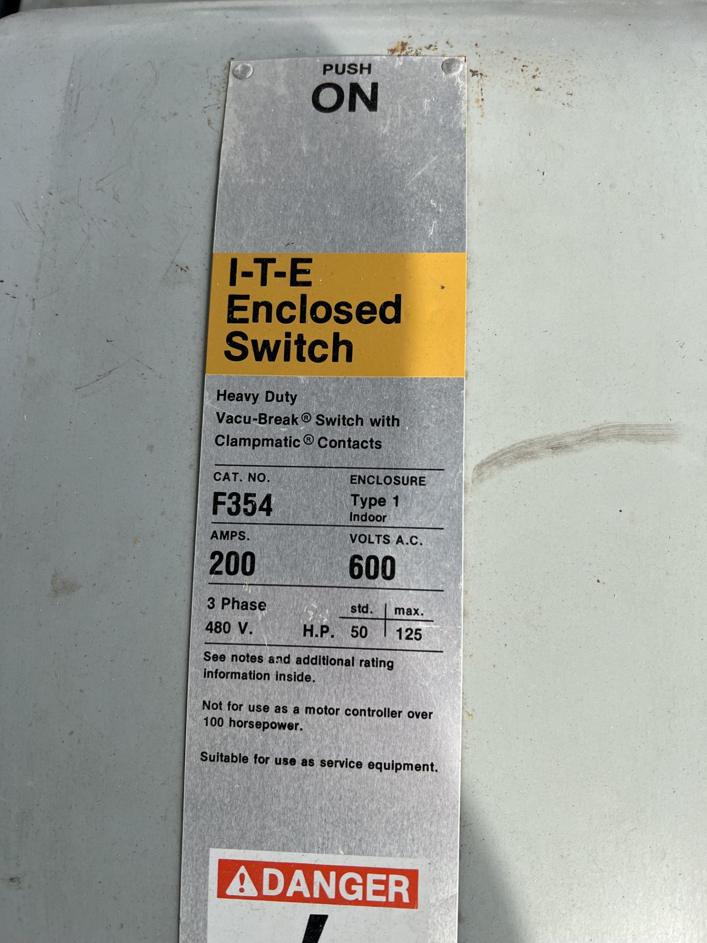 I-T-E Enclosed Switch 200 Amps - Image 2 of 2