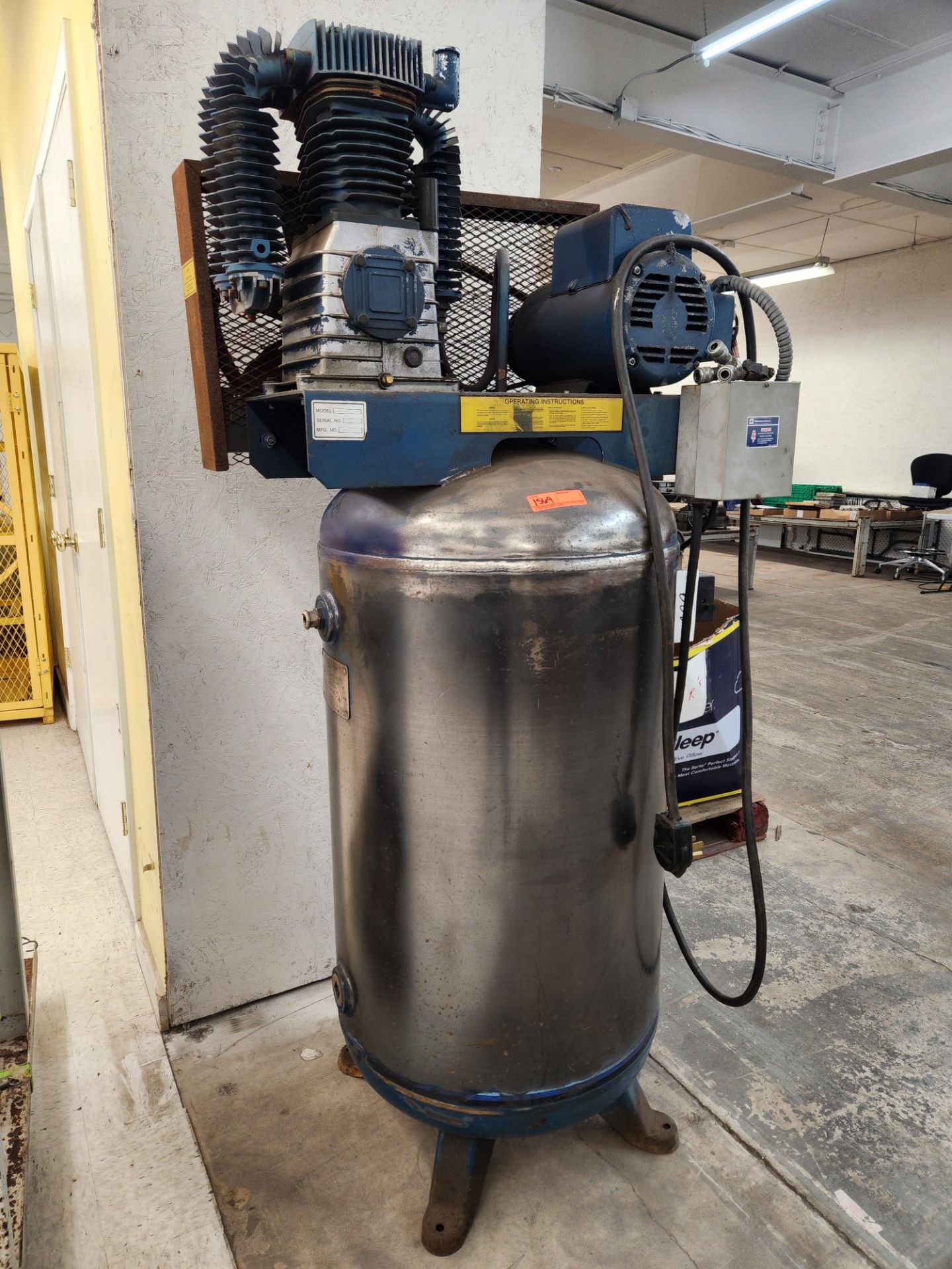 Buckeye Vertical Air Compressor