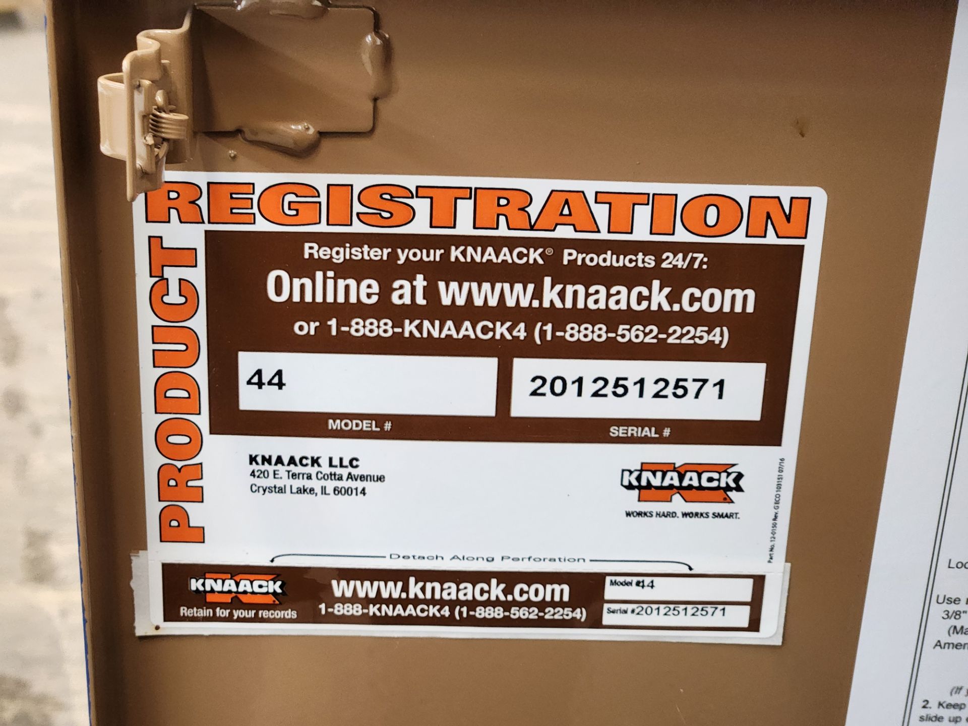 Knaack 2-Door Chest w/ Ridgid Pipe Threading Machine - Image 3 of 5