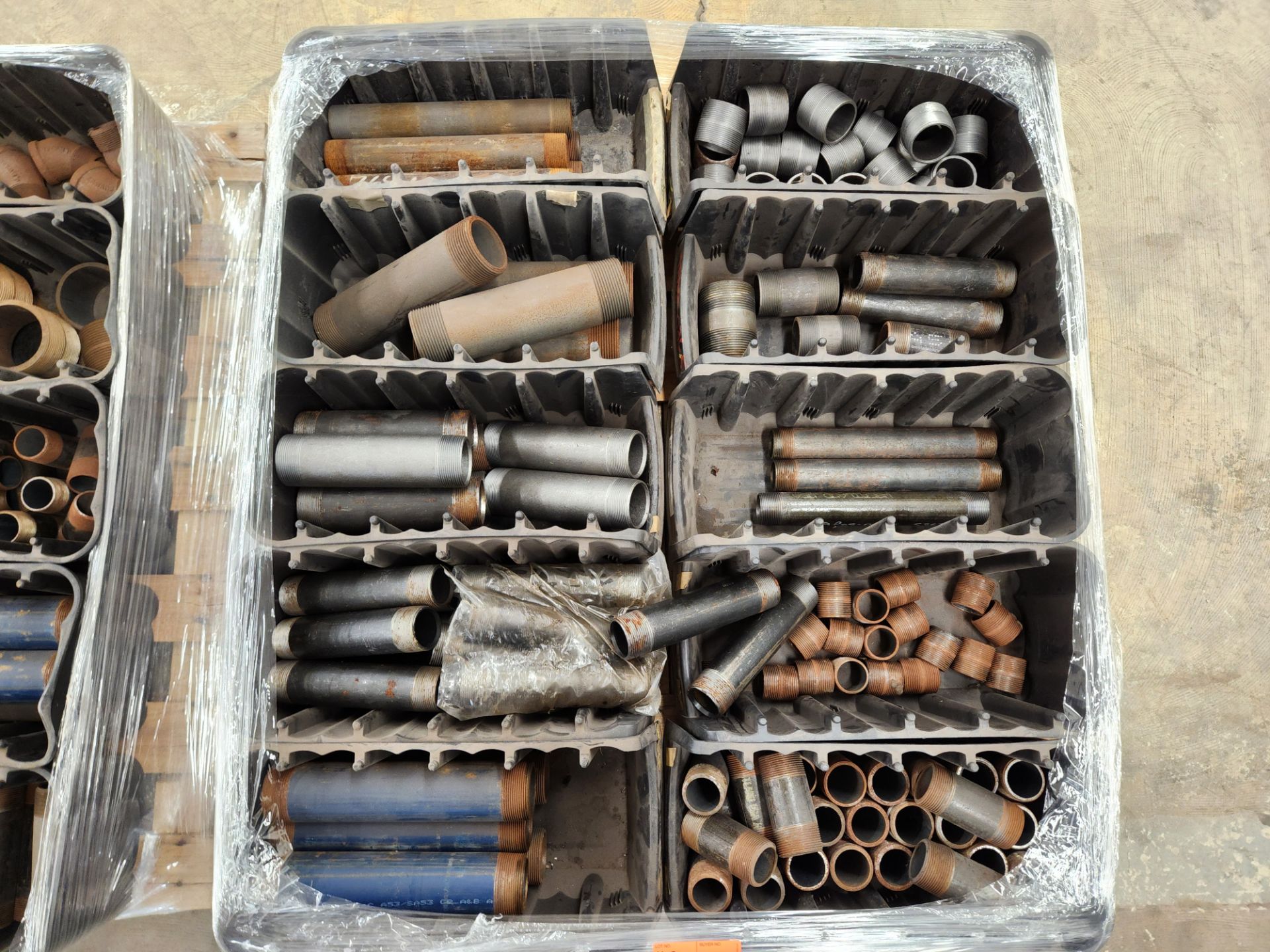 Skid Lot - (10) Bins Assorted Threaded Couplers