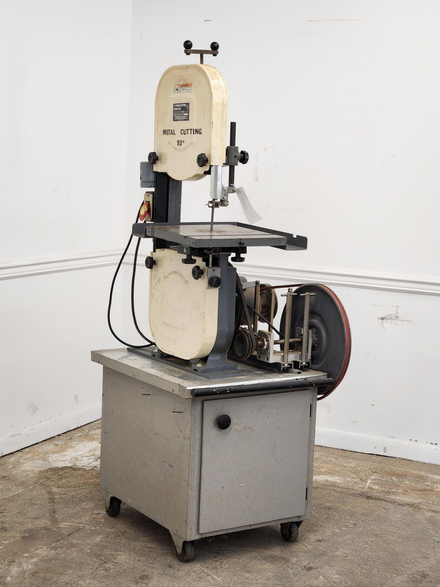 Central Machinery 14" Band Saw - Image 2 of 6