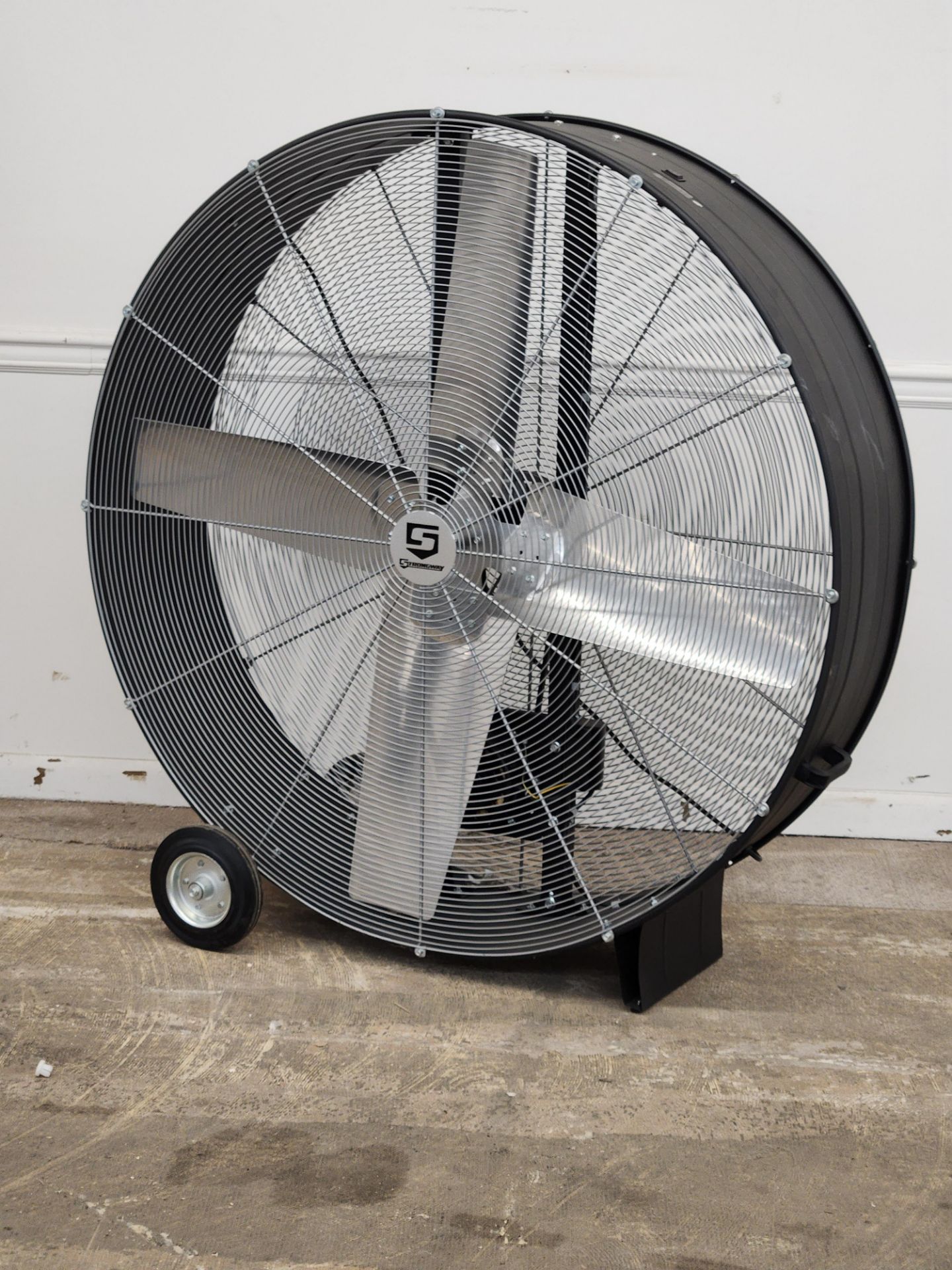 Strongway 48" Belt Drive Drum Fan