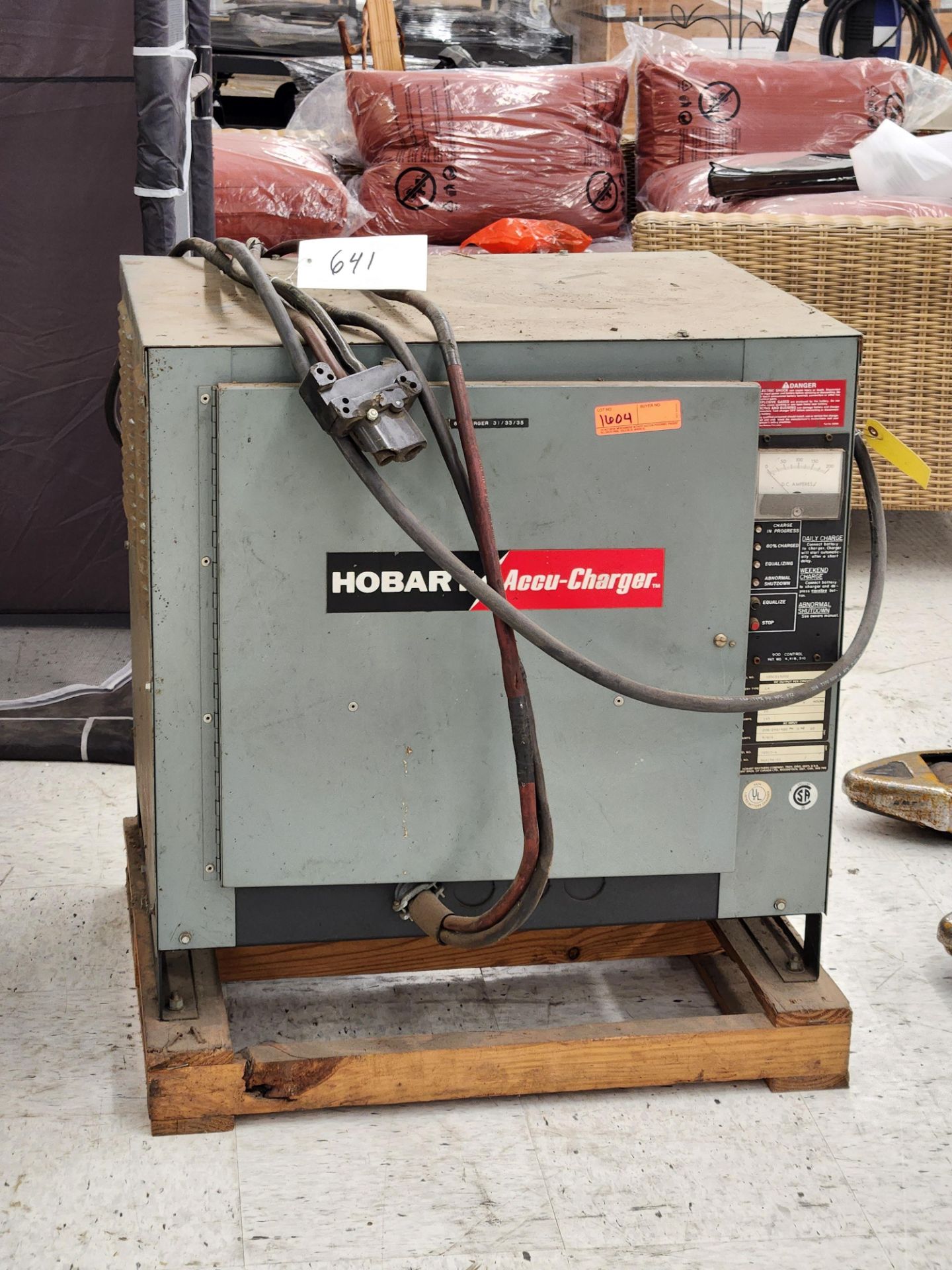 Hobart Accu-Charger 12V Charger