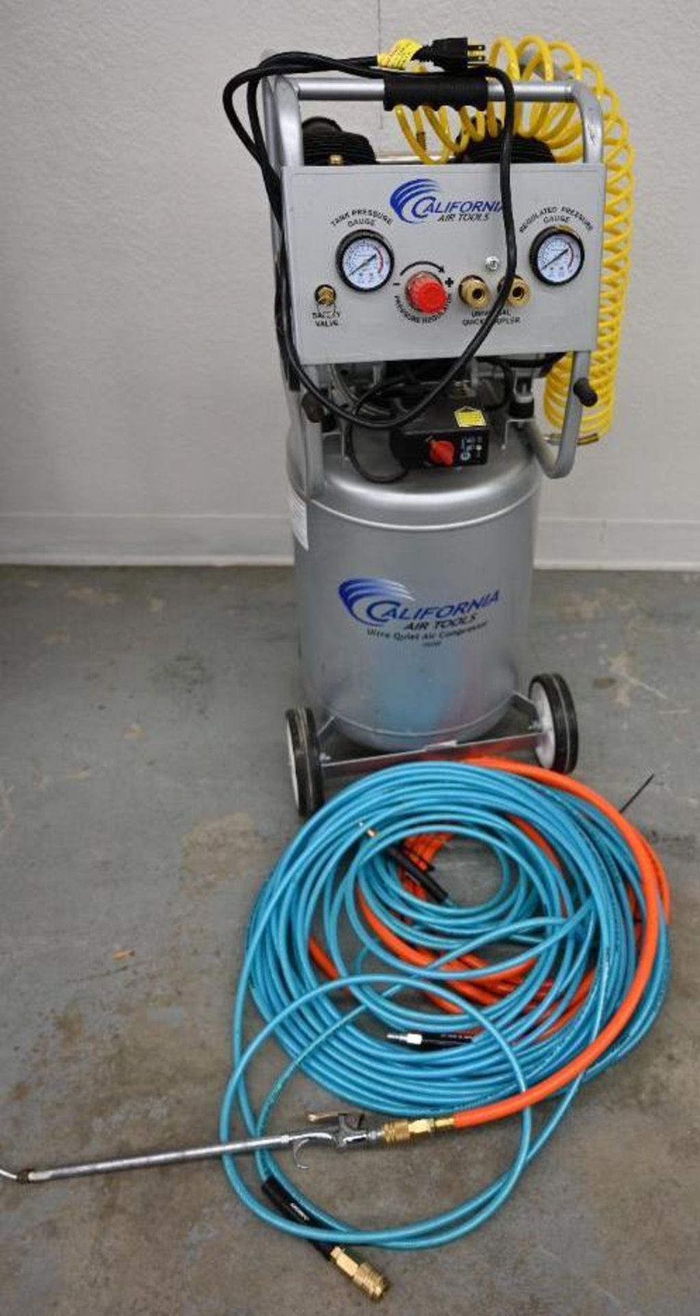 California Ultra Quiet Air Compressor with Hose