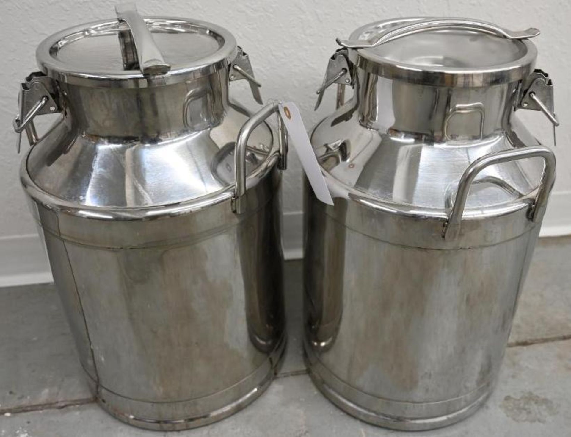 Two 12x12x21" Stainless Steel Milk Cans - Bild 2 aus 4
