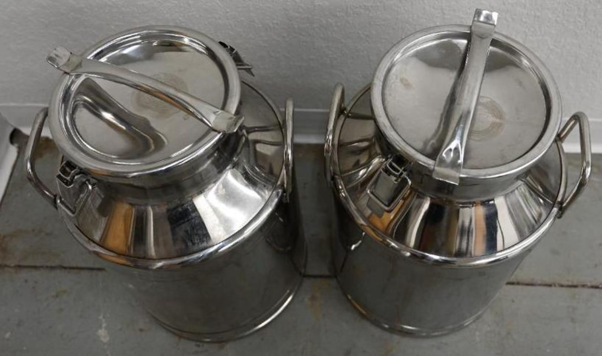 Two 12x12x21" Stainless Steel Milk Cans - Bild 3 aus 4