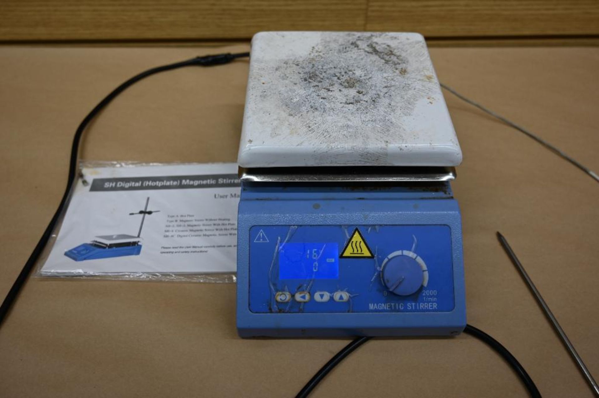 SH Digital Hot Plate Magnetic Stirrer - Image 2 of 9