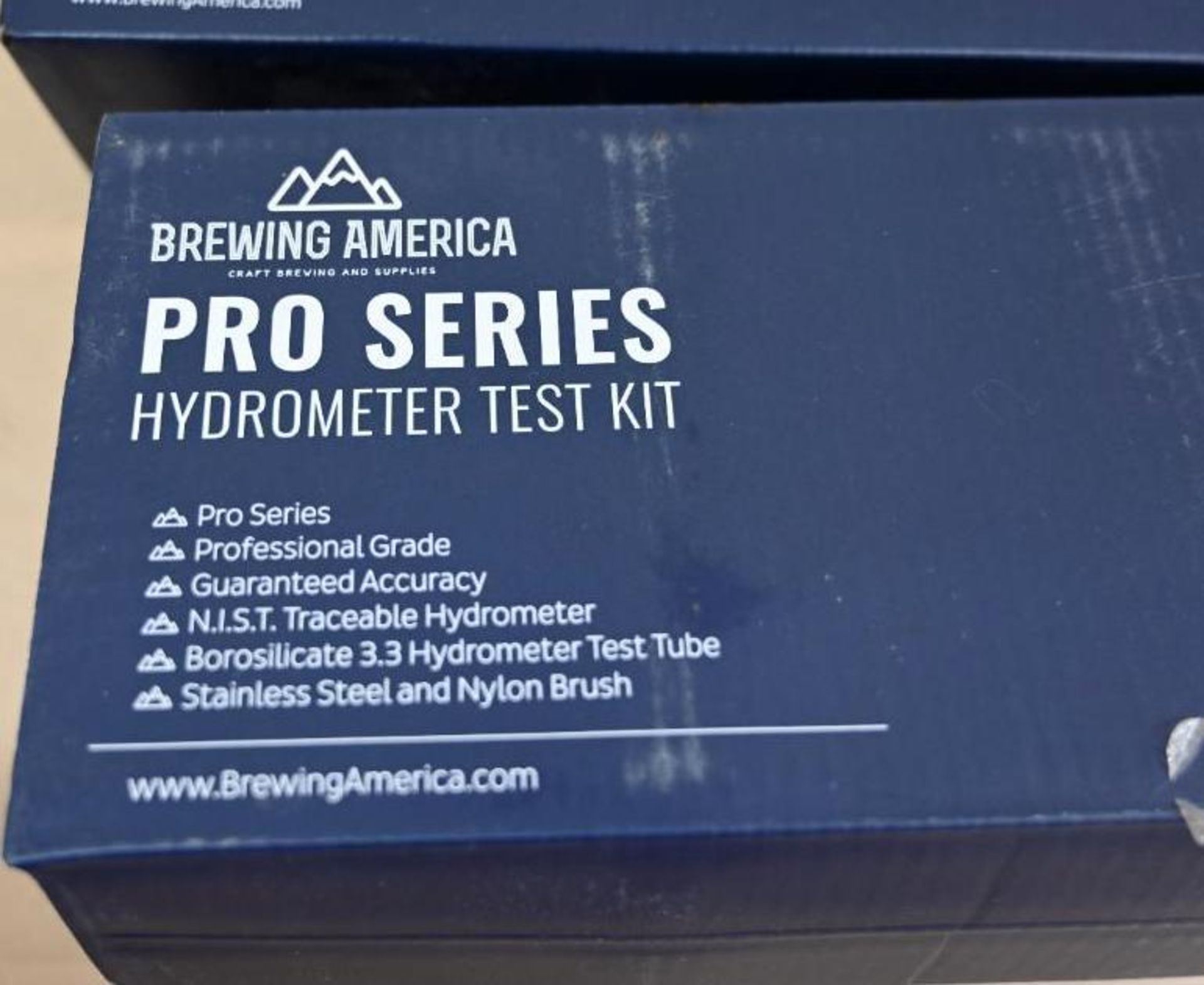 Bayou Classic High Pressure LPG Adjustable Regulator with Hydrometer - Image 8 of 10