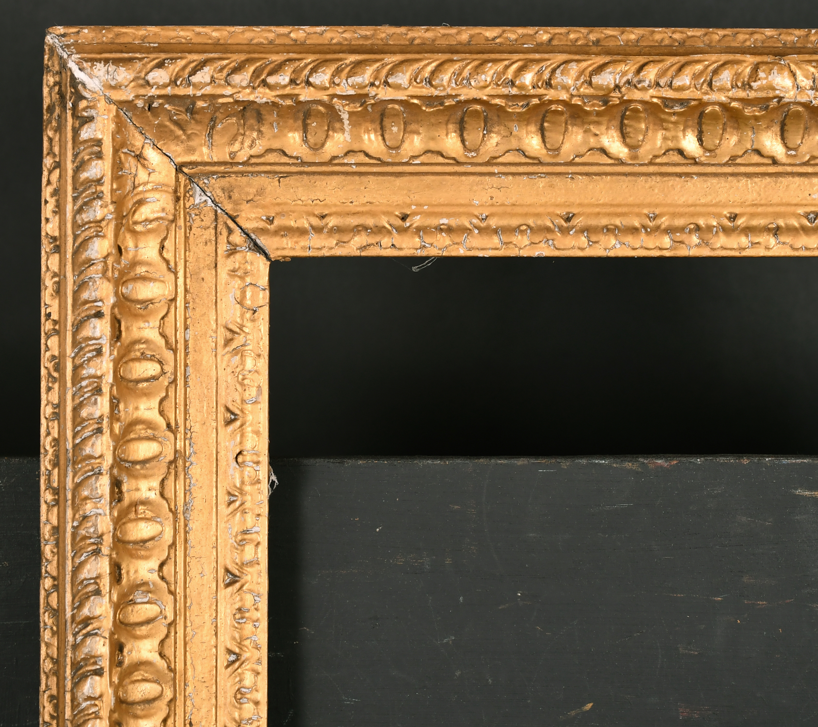 18th Century English School. A Carved Giltwood Frame, rebate 19" x 14.75" (48.2 x 37.5cm)