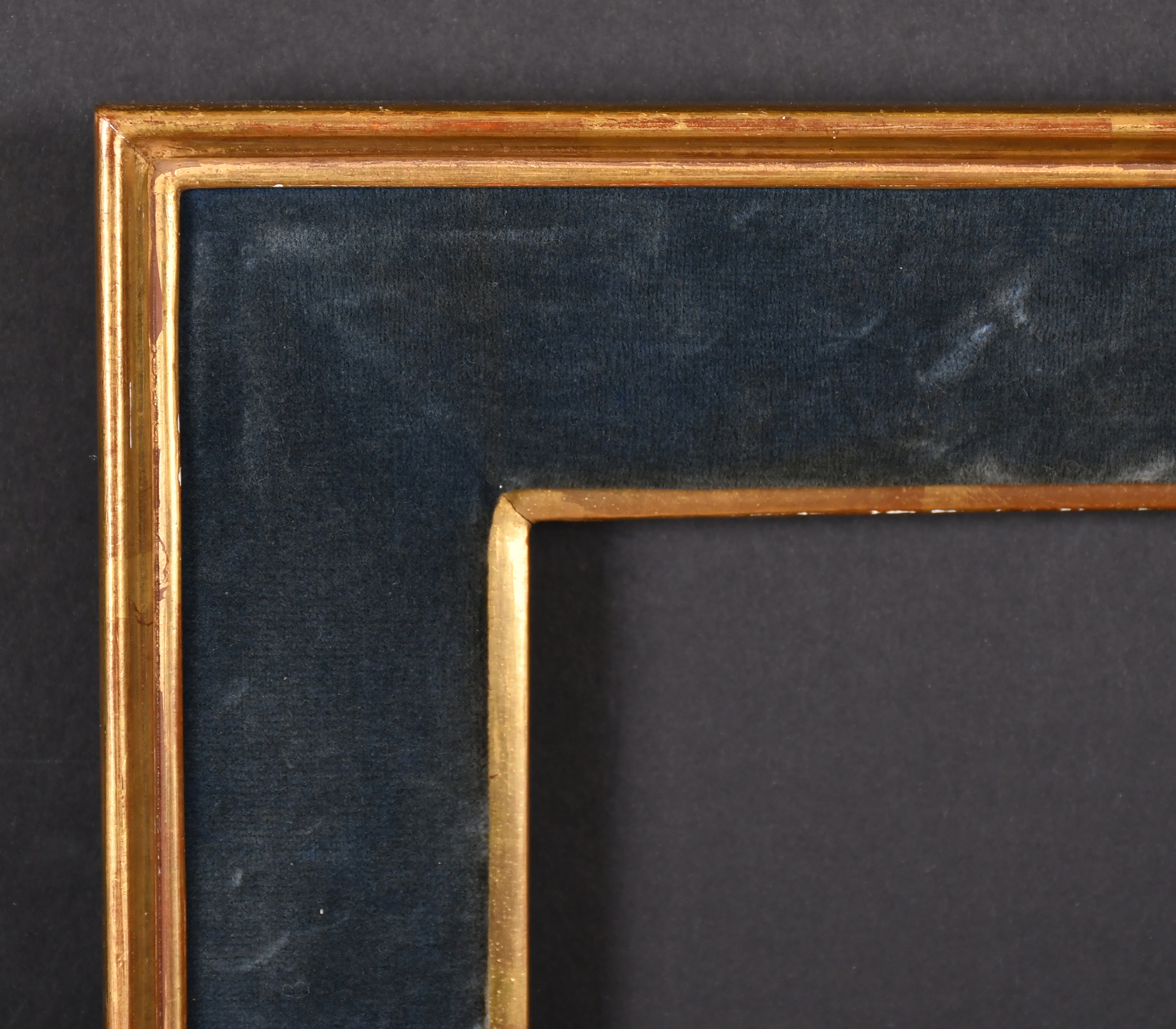 20th Century English School. A Gilt Frame, with a velvet panelling, rebate 9.5" x 7.5" (24.1 x 19cm)
