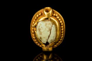EGYPTIAN STEATITE SEAL MOUNTED IN GOLD SETTING
