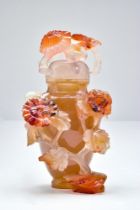 CHINESE AGATE SNUFF BOTTLE