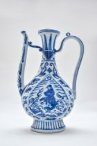 CHINESE BLUE AND WHITE EWER