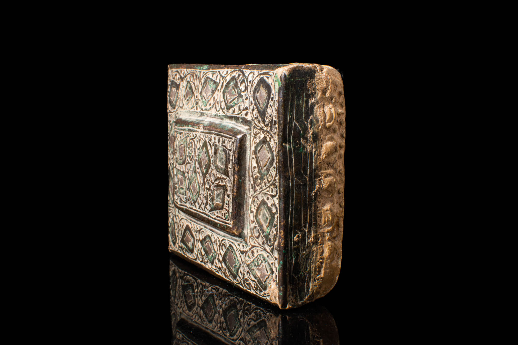 SAFAVID BOX COVER DECORATED WITH FLORAL MOTIFS - Image 2 of 4