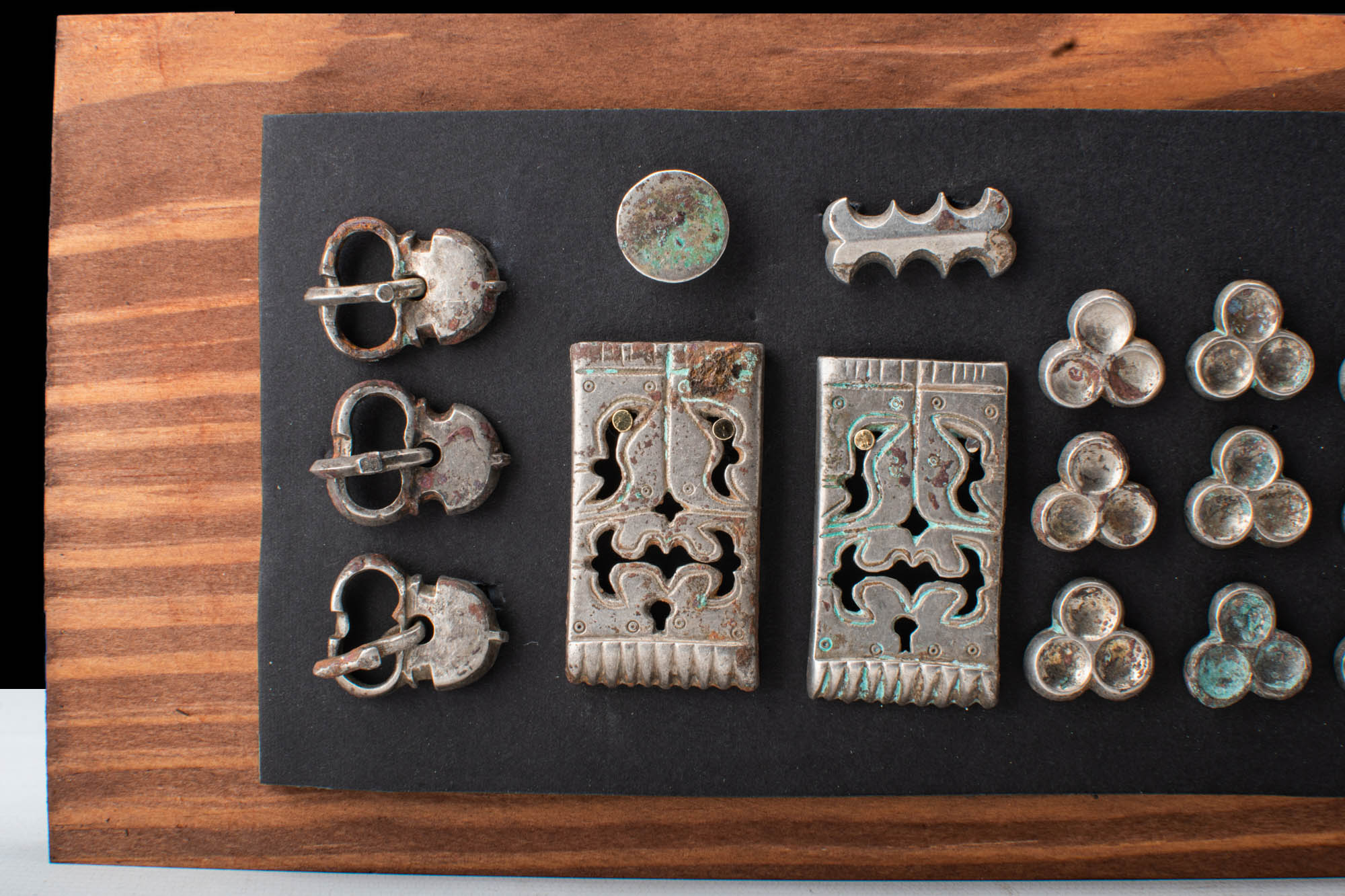 COMPLETE BYZANTINE SILVER BELT ORNAMENTS IN FRAME - Image 2 of 3