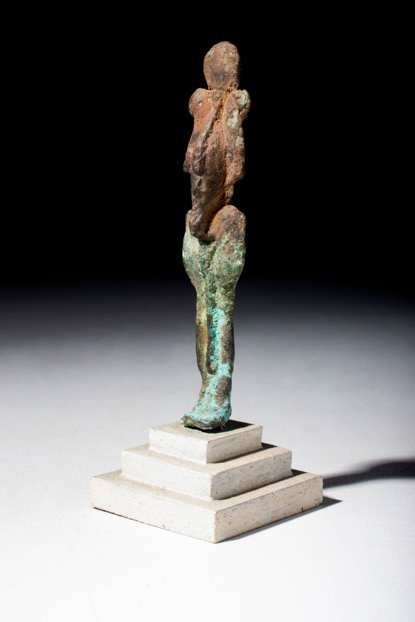 EGYPTIAN STATUETTE OF CROWNED OSIRIS - Image 2 of 4