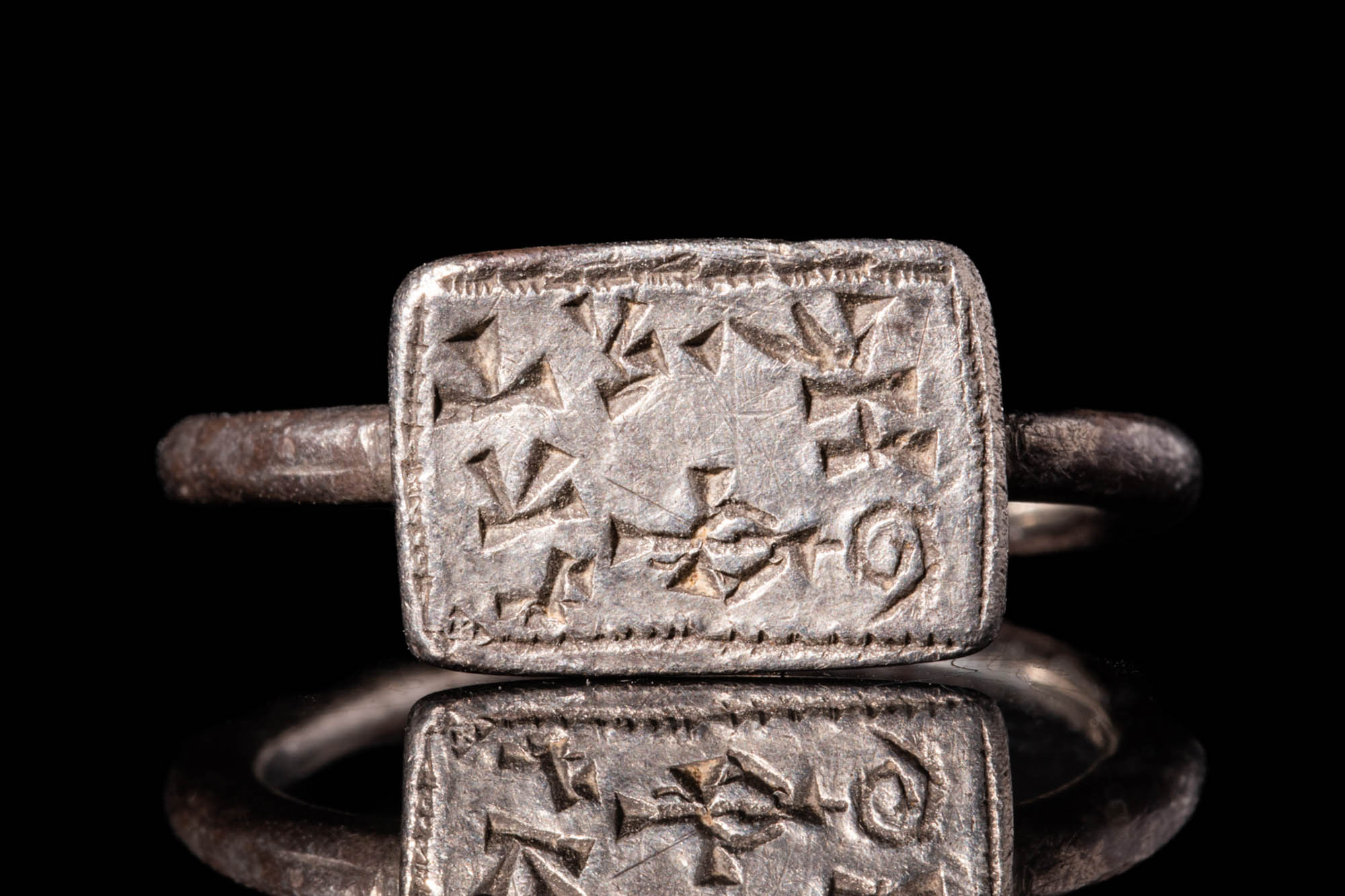 BYZANTINE SILVER FINGER RING WITH MONOGRAMS - Image 2 of 4