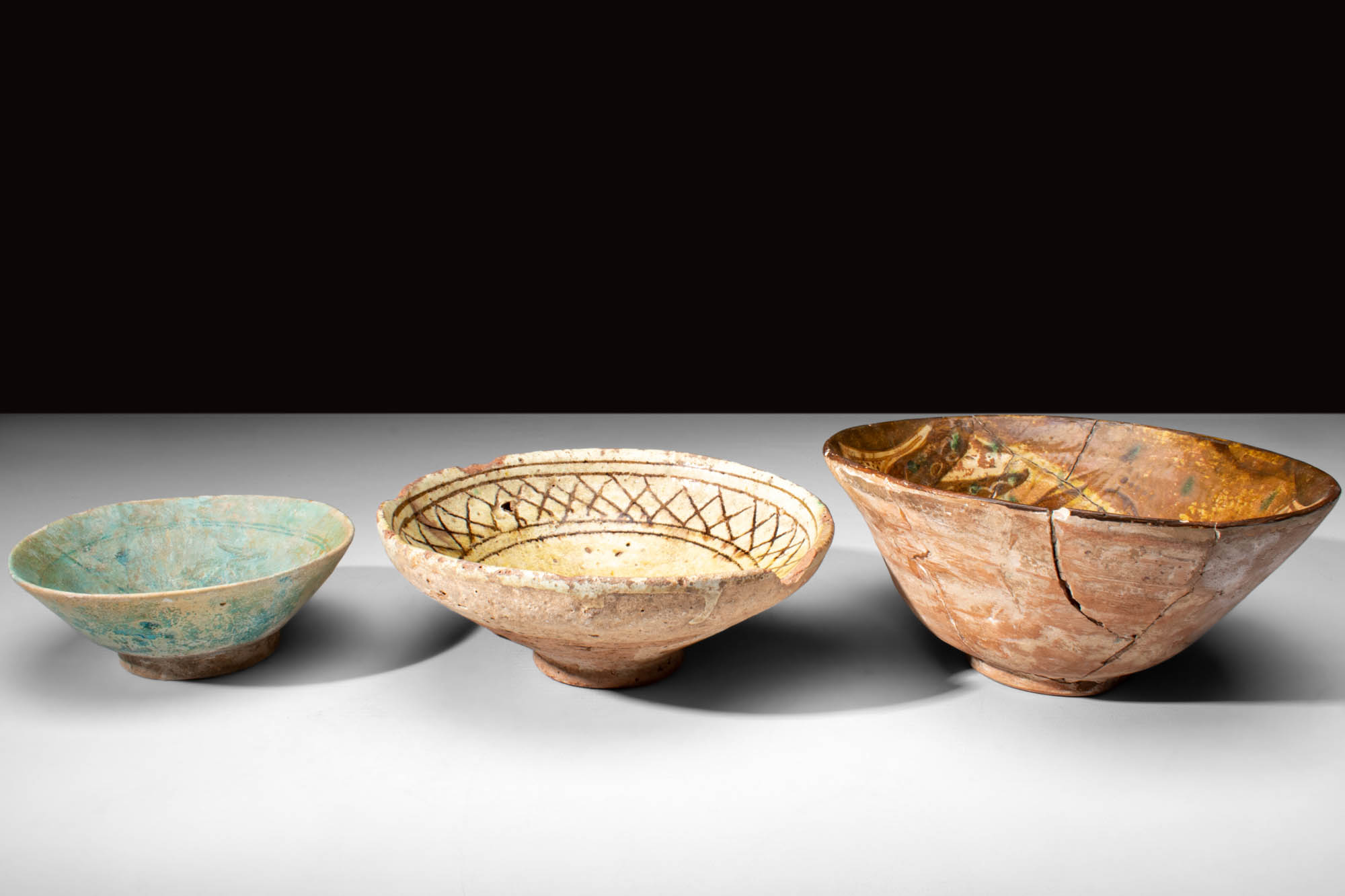 GROUP OF THREE SELJUK BOWLS - Image 2 of 3