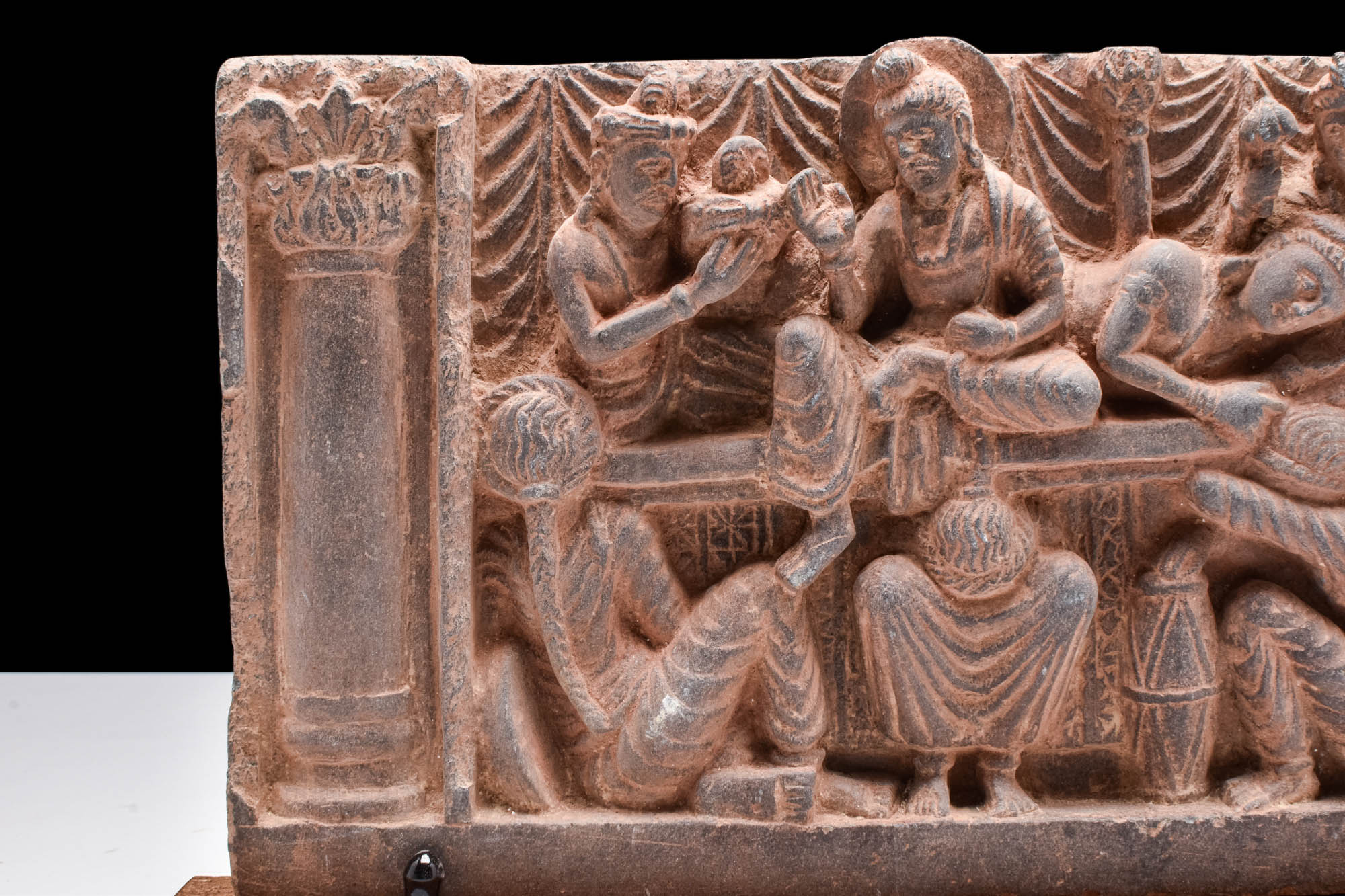 GANDHARAN SCHIST PANEL WITH GREAT RENUNCIATION - Image 4 of 5