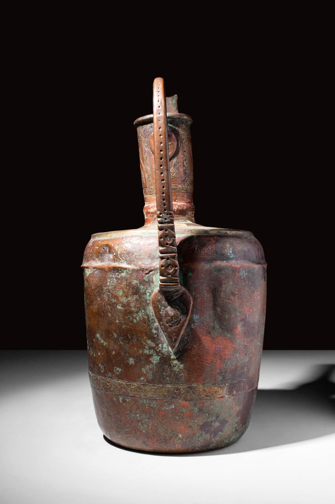 MEDIEVAL KHORASAN COPPER ALLOY EWER - Image 2 of 6