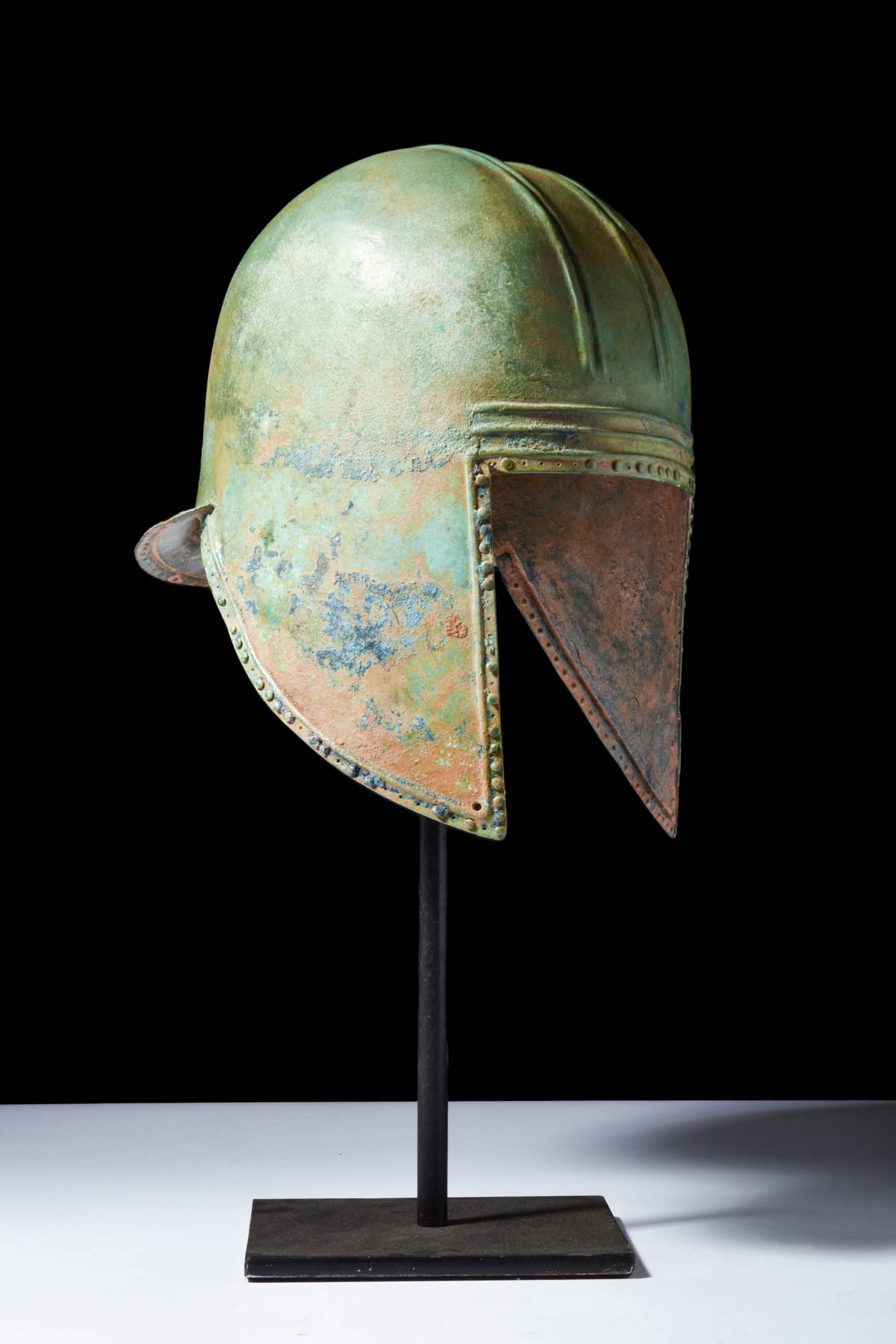 OUTSTANDING ANCIENT GREEK ILLYRIAN BRONZE HELMET - Image 6 of 6