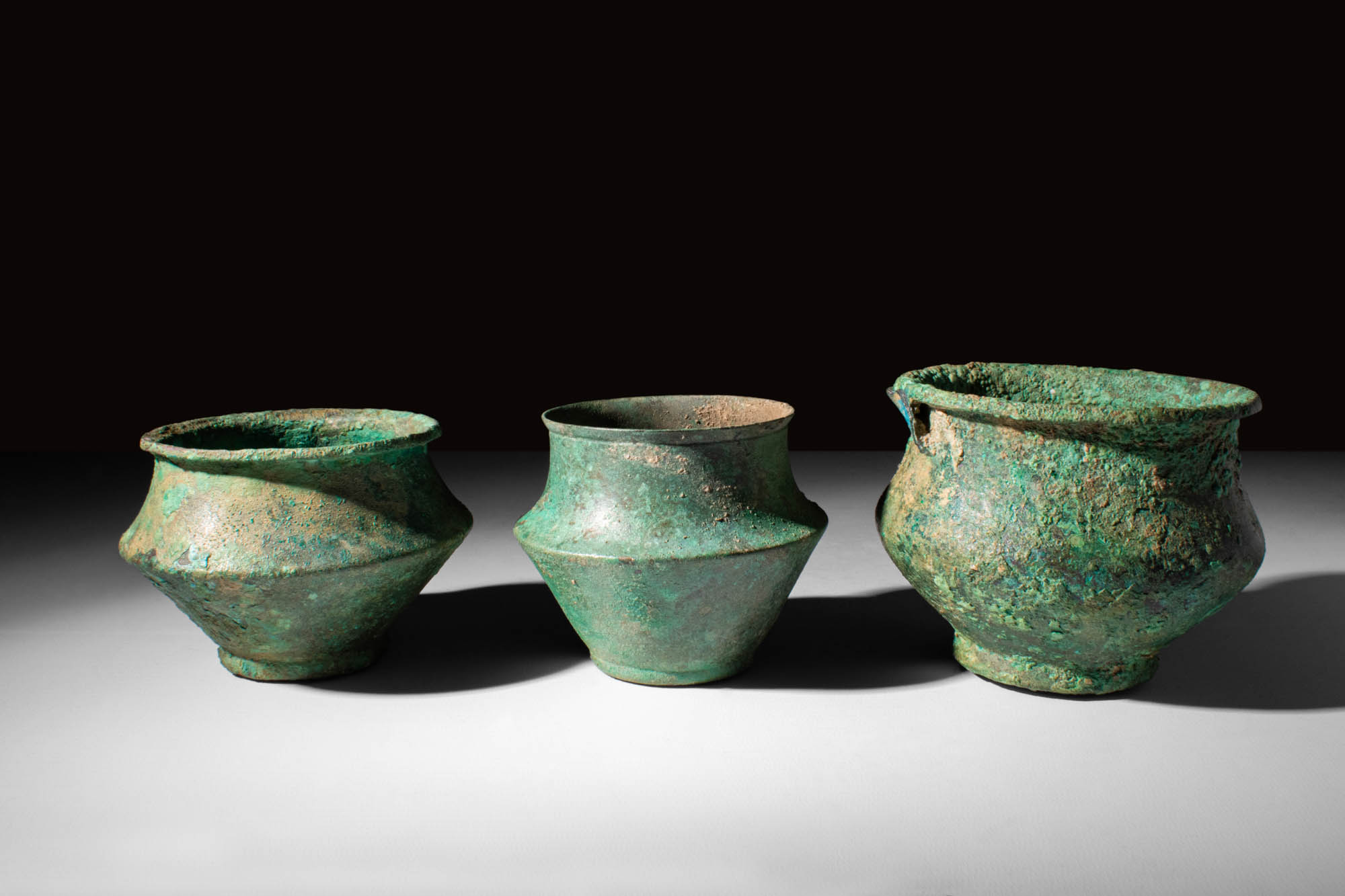 ETRUSCAN BRONZE BOWLS - Image 2 of 4