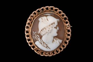 NEOCLASSICAL GOLD BROOCH WITH HERMES CAMEO