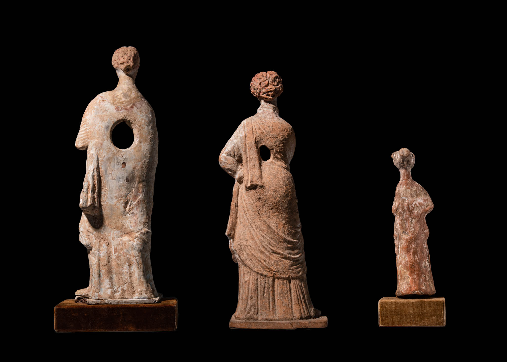 COLLECTION OF THREE GREEK TANAGRA STATUETTES - Image 2 of 11