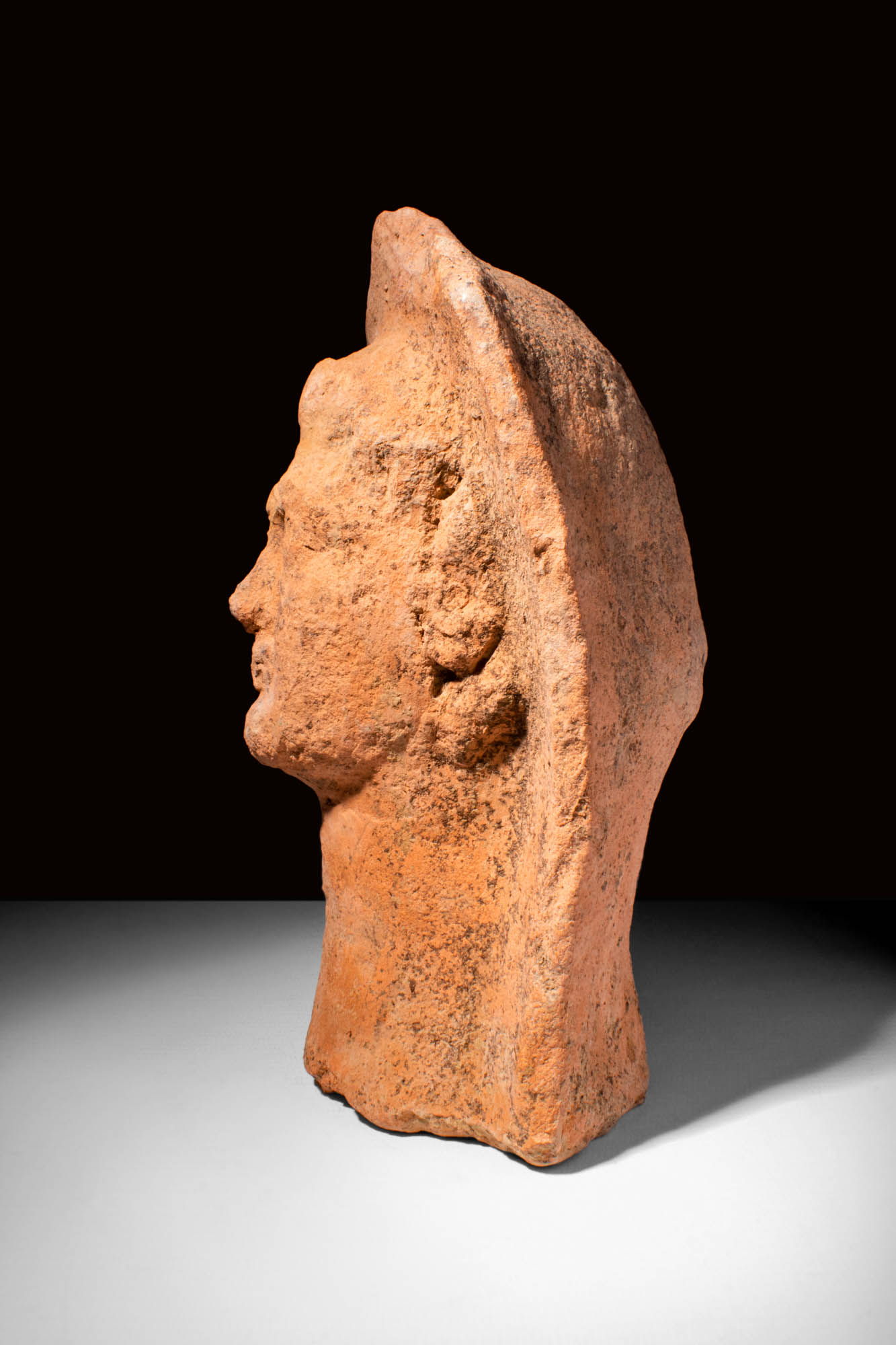 PHOENICIAN TERRACOTTA VOTIVE HEAD OF MAN - Image 3 of 4