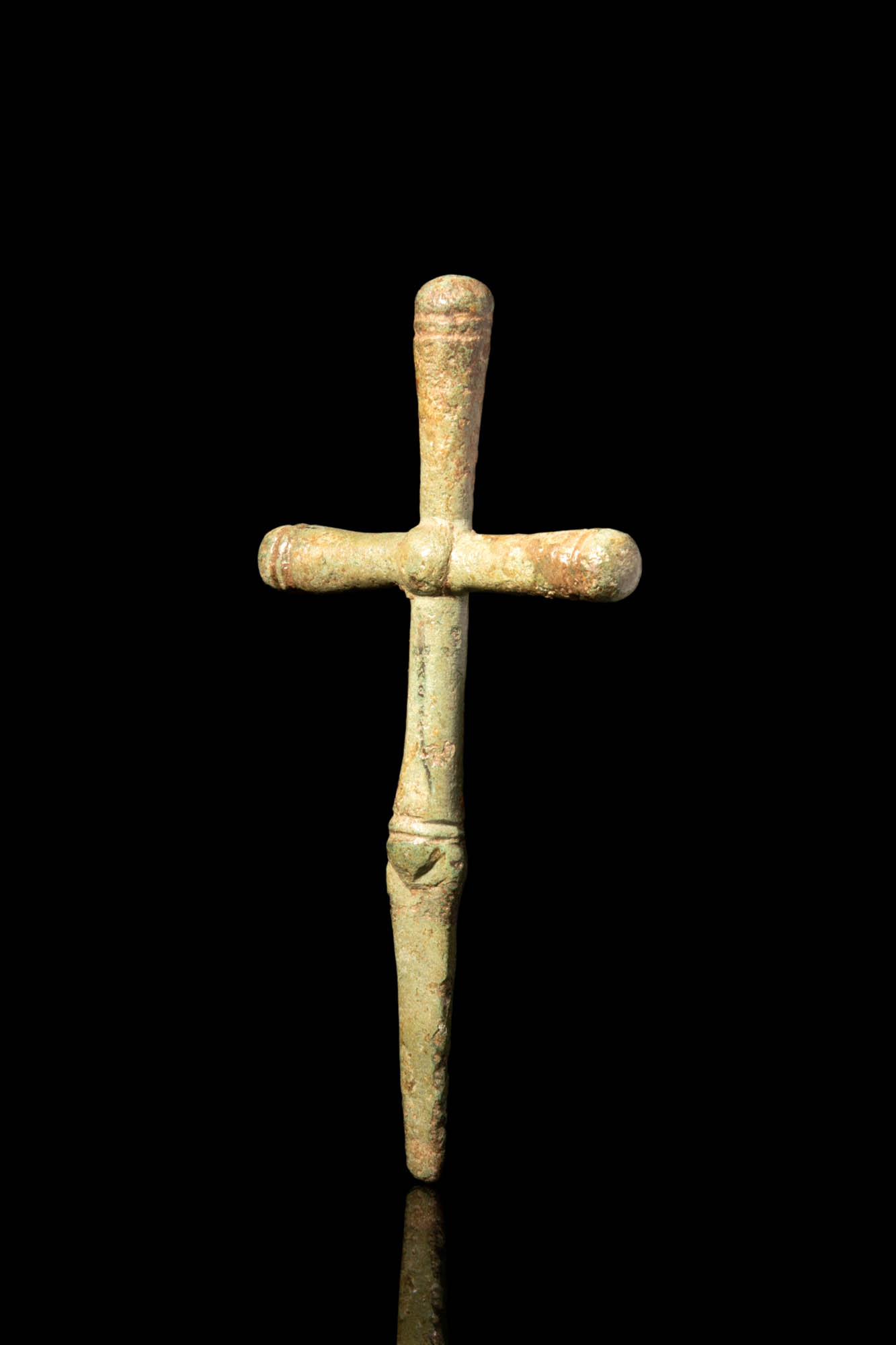 LARGE BYZANTINE BRONZE ASTILE PROCESSIONAL CROSS - Image 2 of 3