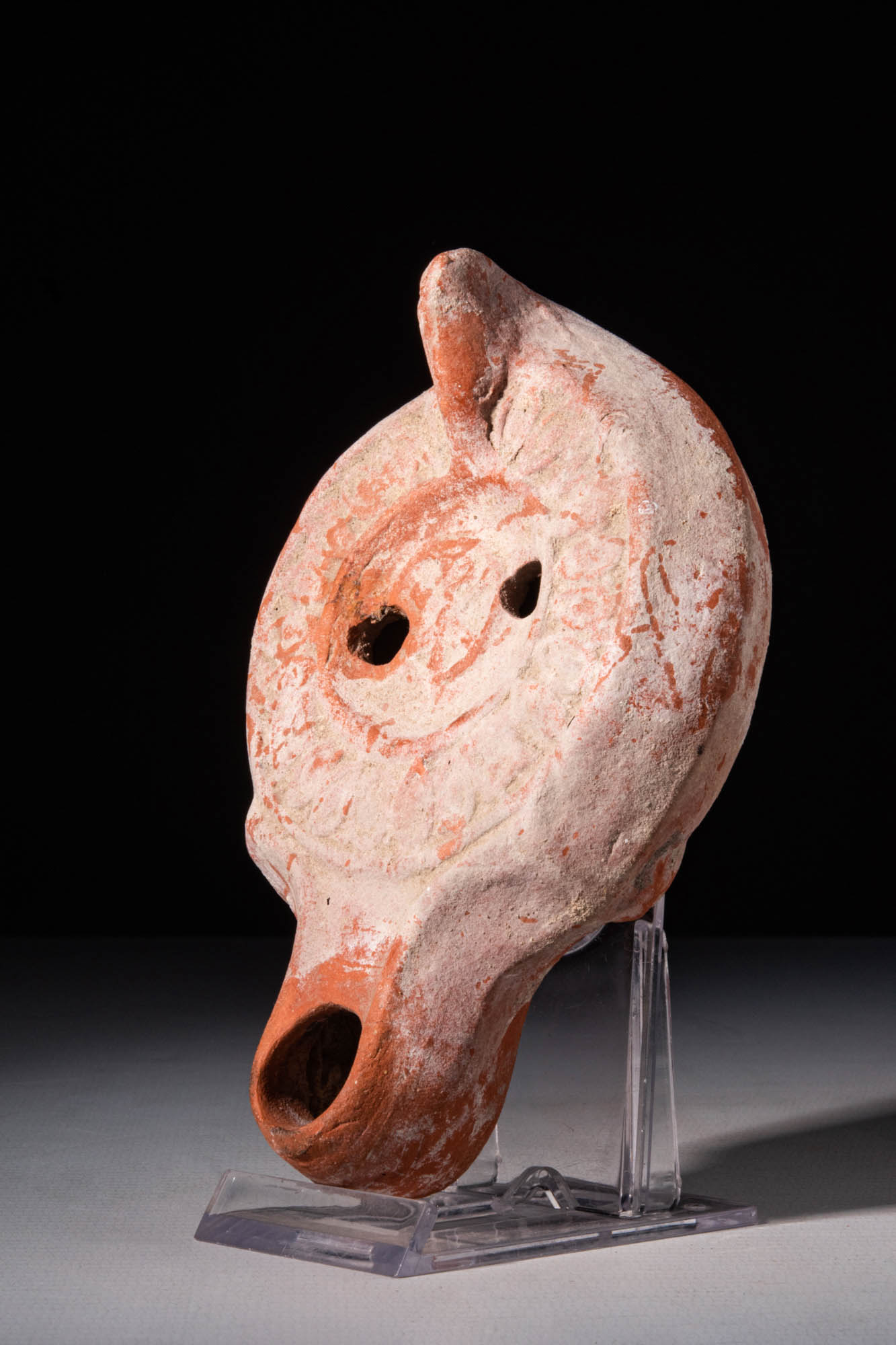 ROMAN TERRACOTTA OIL LAMP WITH CHI-RHO - Image 2 of 3