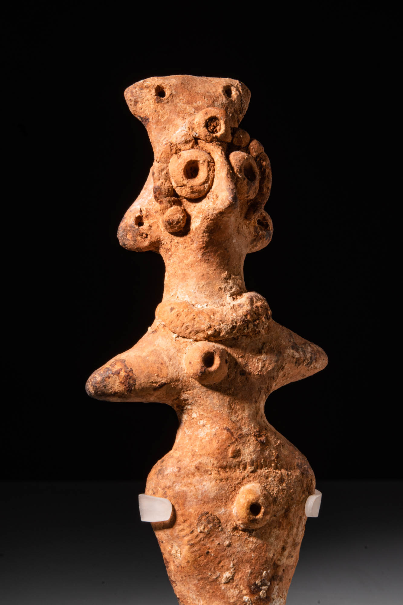 CYPRIOT POTTERY STATUETTE - Image 4 of 4