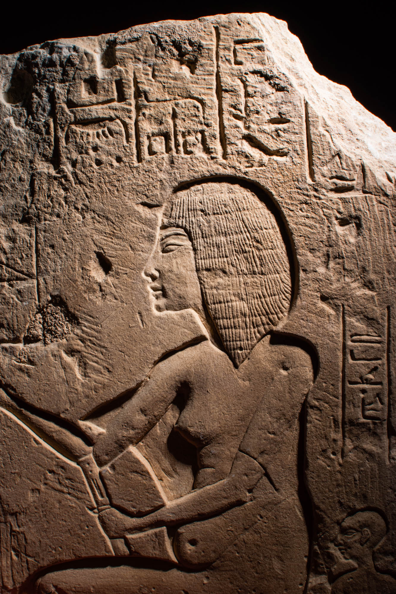 NEW KINGDOM EGYPTIAN RELIEF DEPICTING A HIGH OFFICIAL - Image 3 of 8