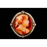 NEO-CLASSICAL CAMEO BROOCH WITH EMPEROR