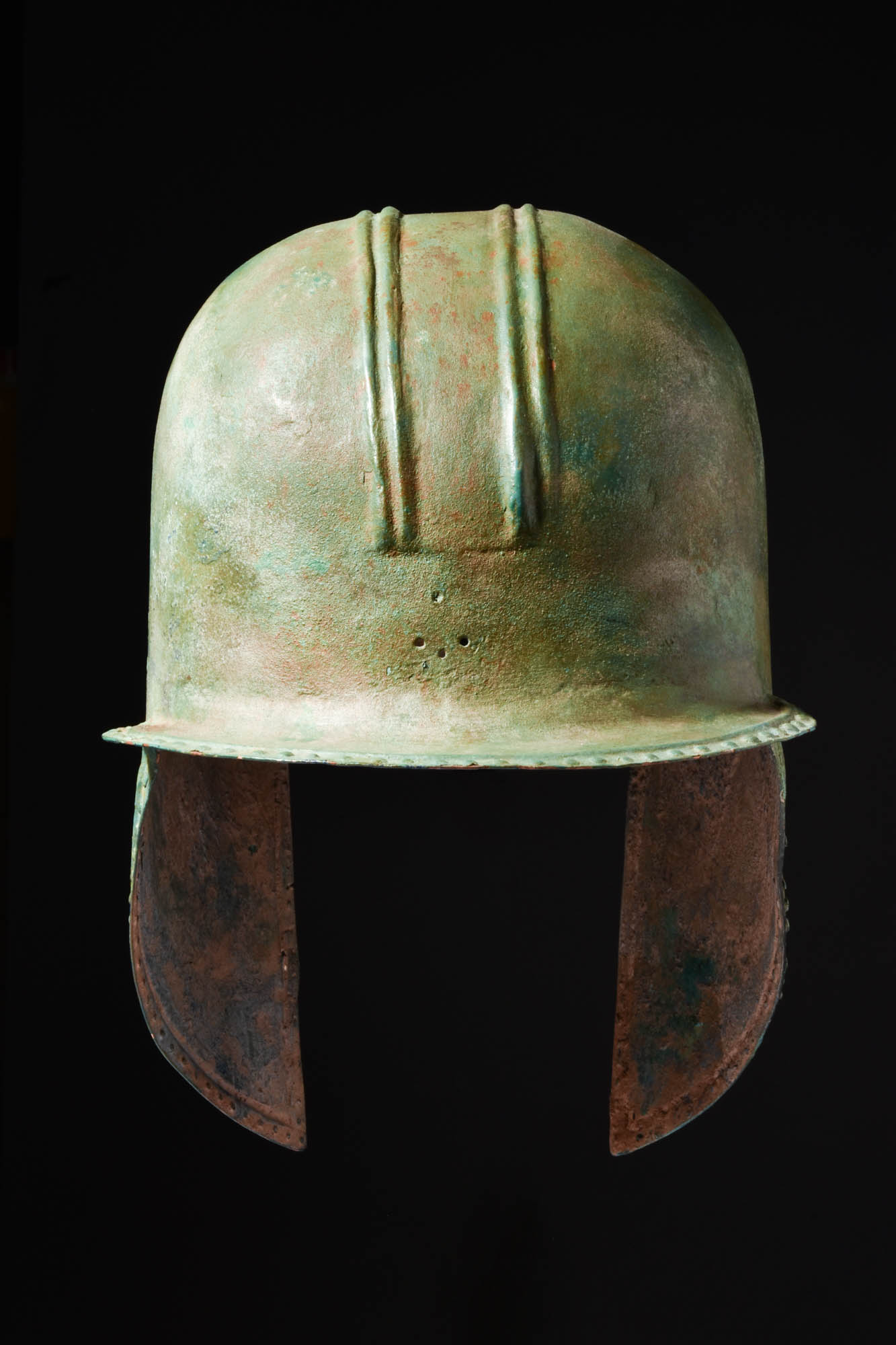 OUTSTANDING ANCIENT GREEK ILLYRIAN BRONZE HELMET - Image 4 of 6