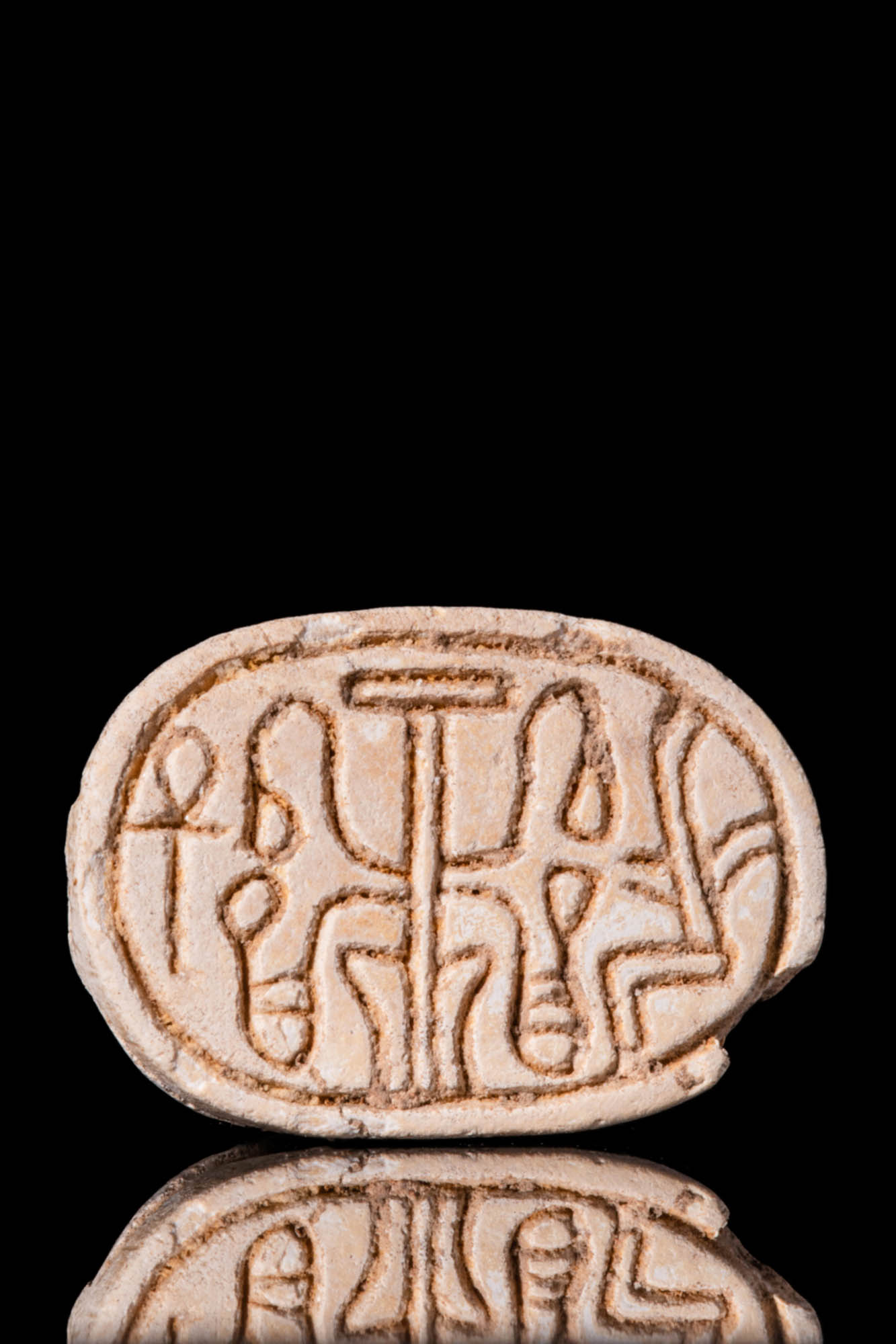 EGYPTIAN STEATITE SCARAB WITH HYKSOS PANEL - Image 2 of 4