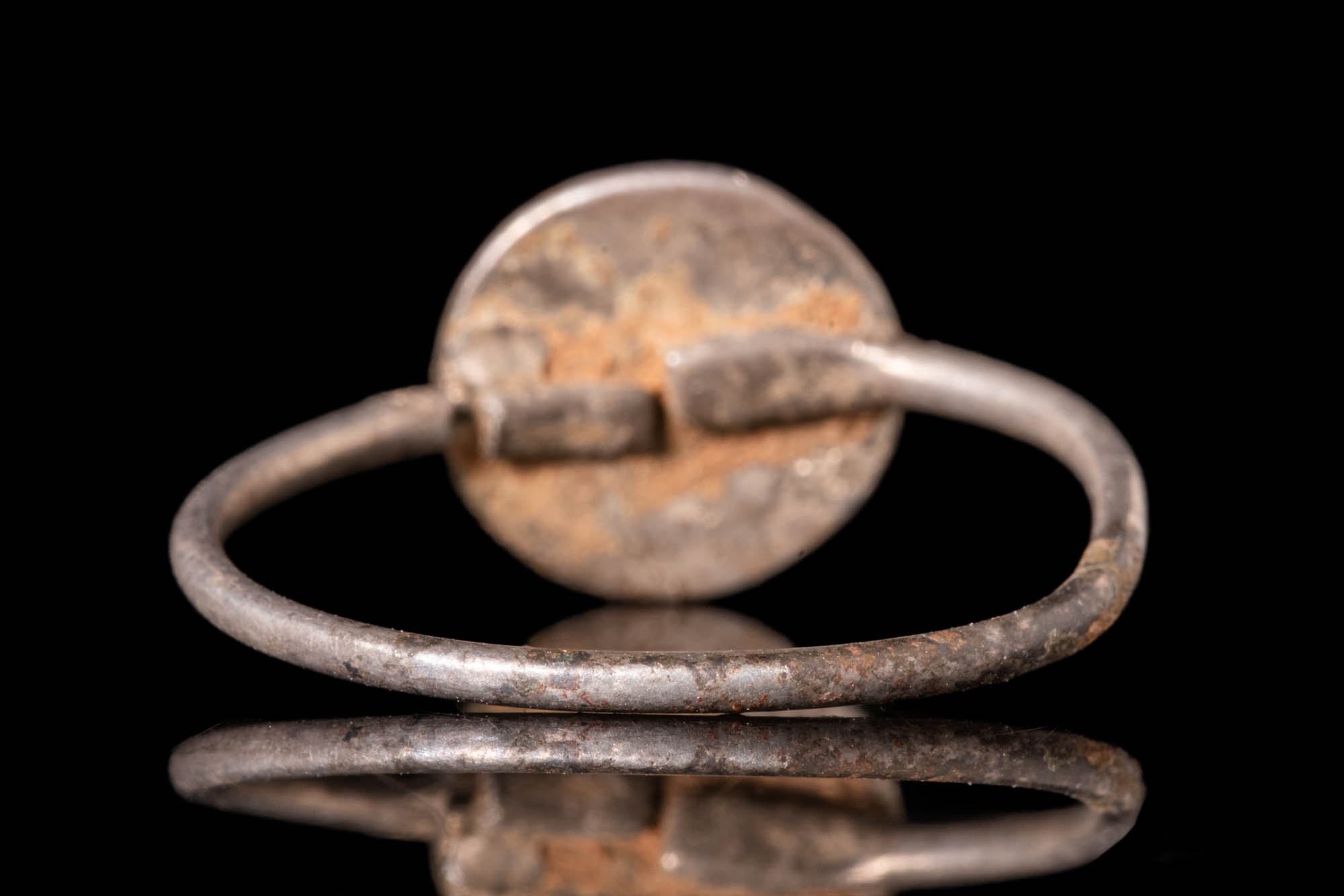 LATE BYZANTINE SILVER RING - Image 4 of 4