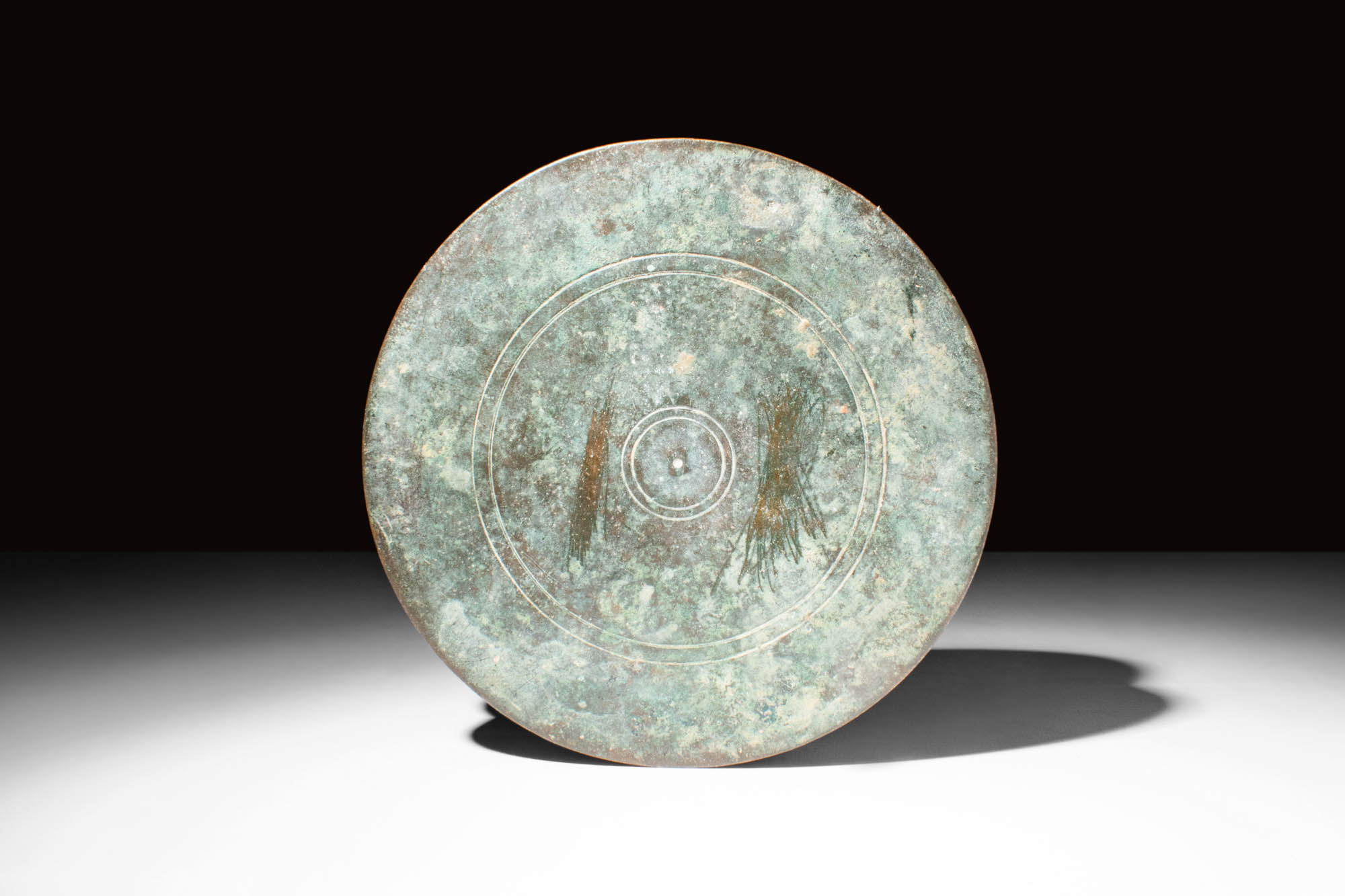MEDIEVAL SELJUK COPPER ALLOY DECORATED TRAY - Image 4 of 4