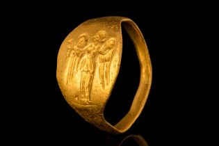 GREEK HELLENISTIC GOLD RING WITH NIKE