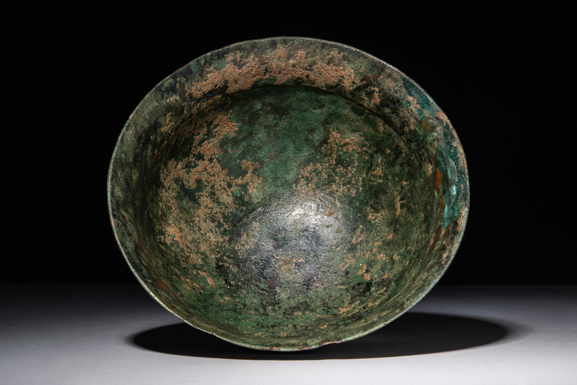 NEO ASSYRIAN BRONZE CARINATED BOWL - Image 2 of 3