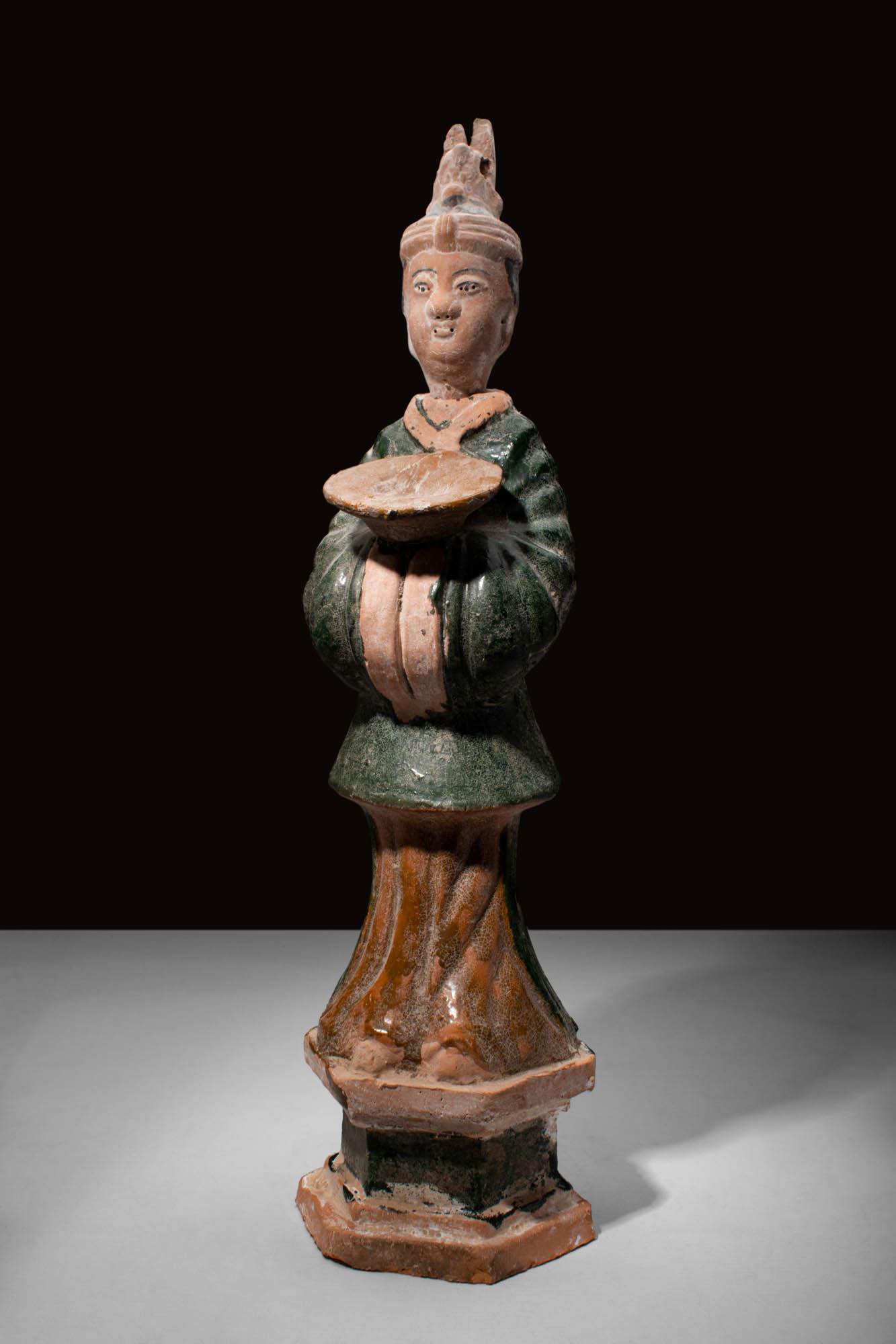 CHINESE MING DYNASTY TERRACOTTA COURT ATTENDANT - Image 2 of 5